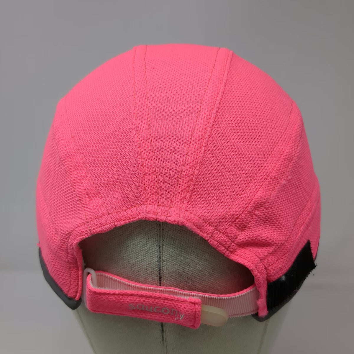 Saucony Baseball Cap Pink One Size Reflective Running Performance Strapback Hat