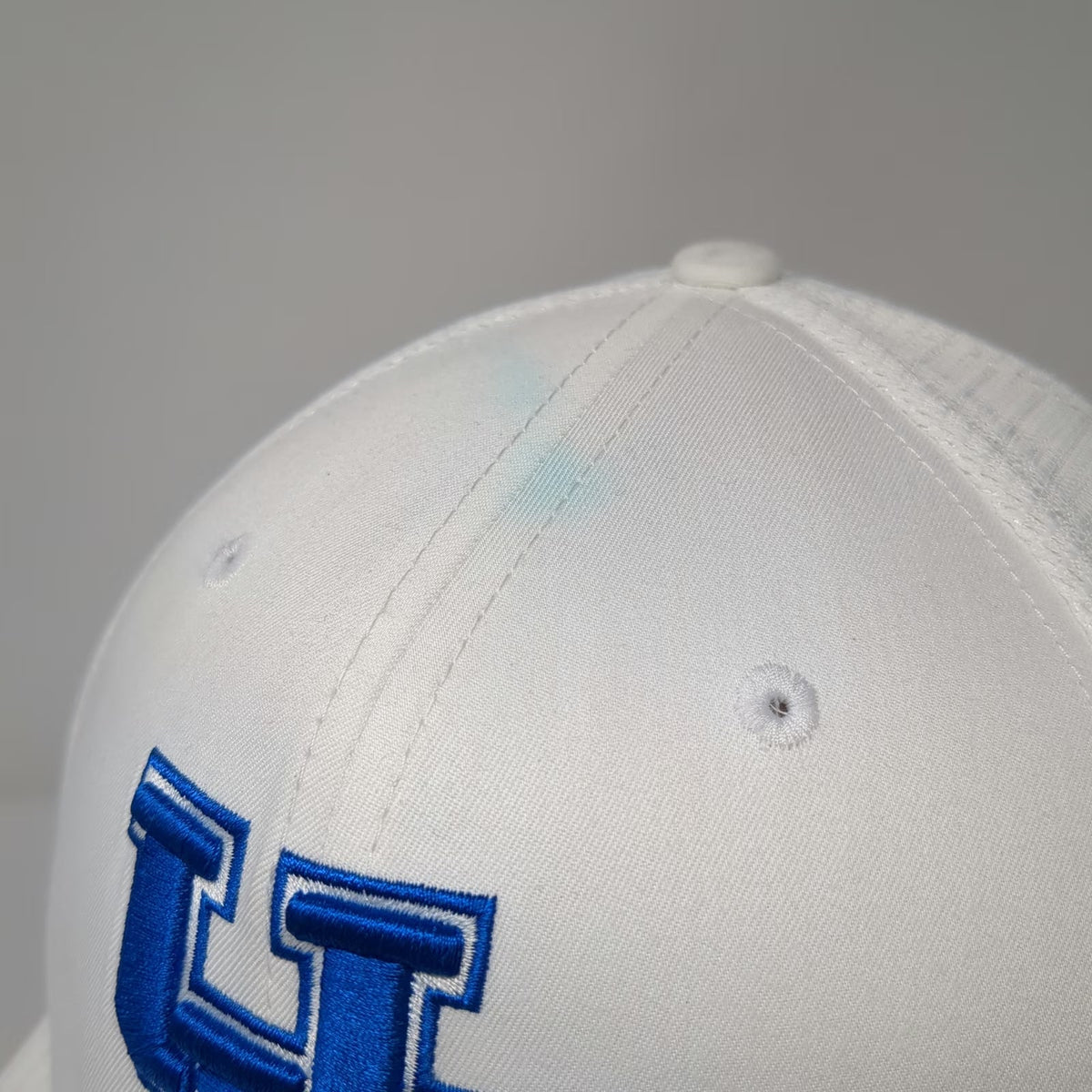 Nike Kentucky Wildcats NCAA Baseball Cap White Blue L Mesh Back Dri-Fit Logo