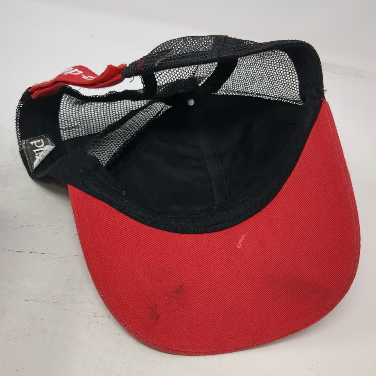 Snap-on Baseball Cap Red One Size Rock N' Roll Cab Express Mesh Strapback Hat