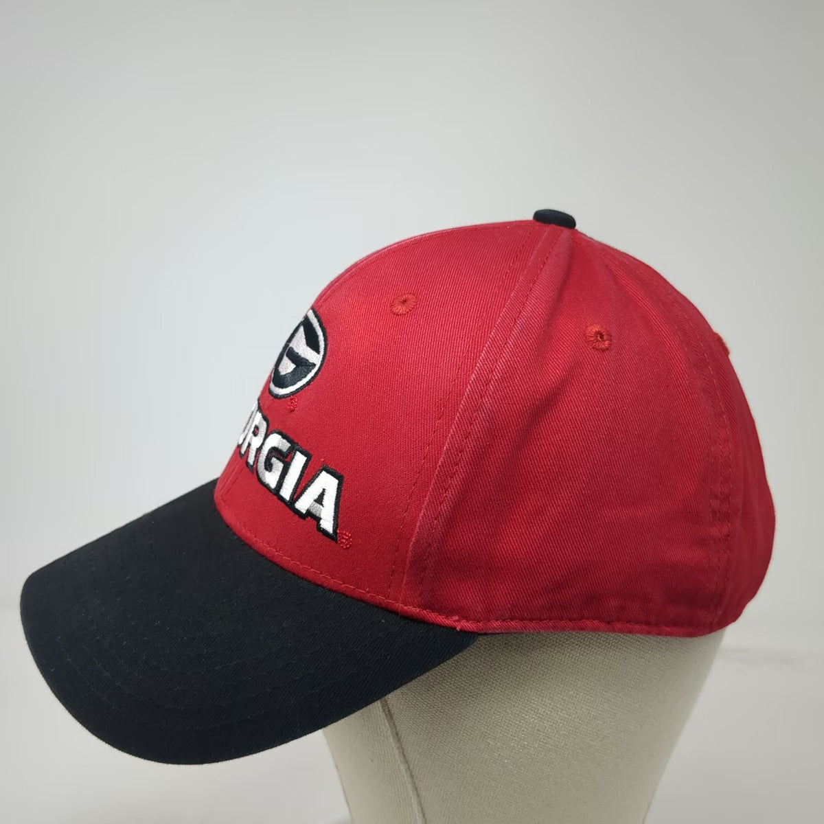 Georgia Bulldogs NCAA Fan Favorite Baseball Cap Red One Size Strapback Logo Hat