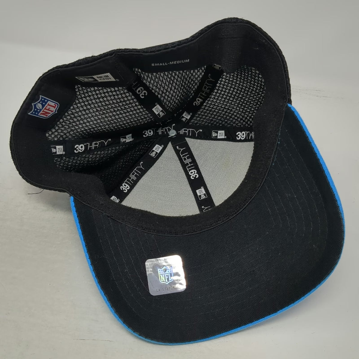 NFL Super Bowl LII New Era 39THIRTY Mesh Stretch Fit Cap Hat Blue Black Size M