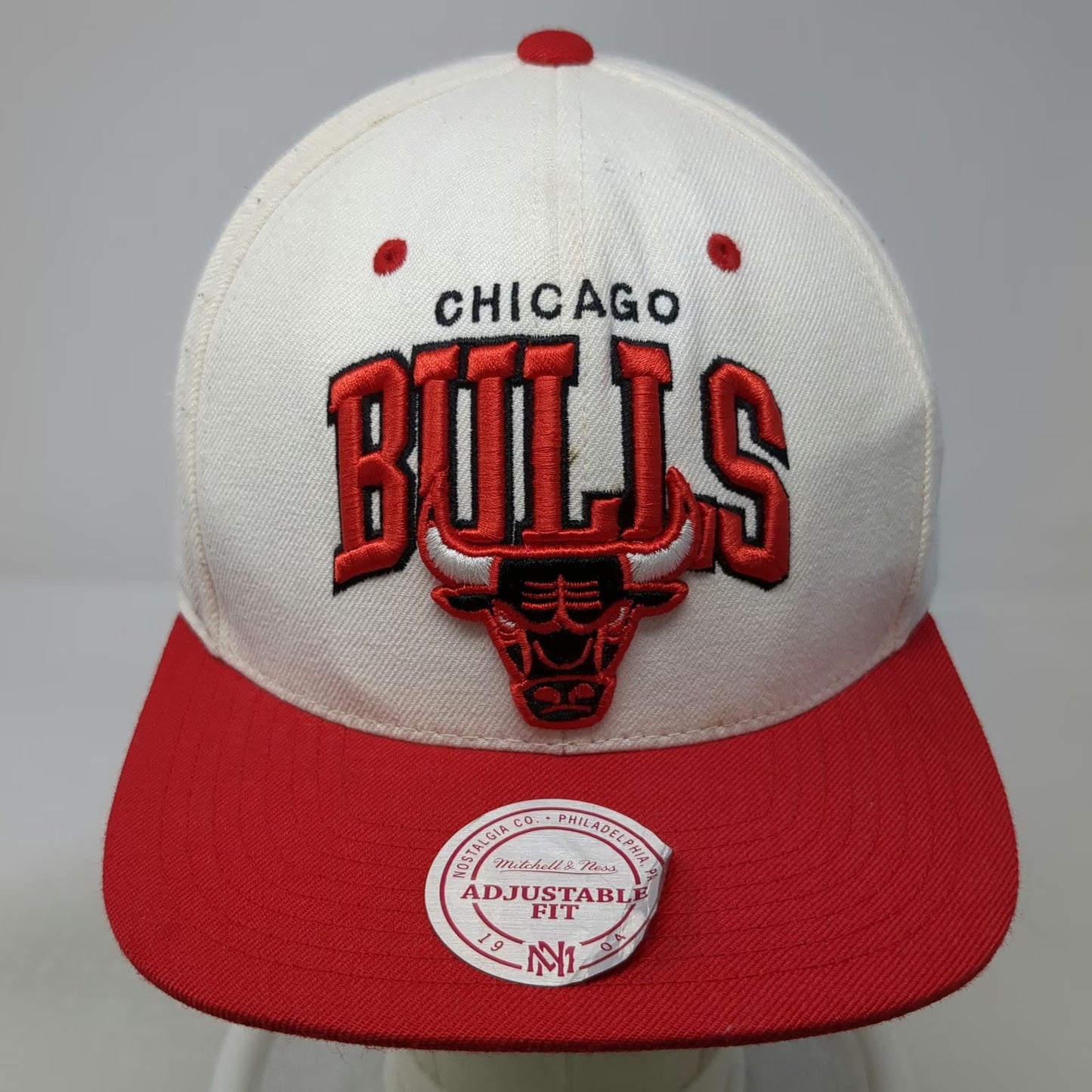 Mitchell & Ness Chicago Bulls NBA Snapback Hat White Red One Size Green Bottom