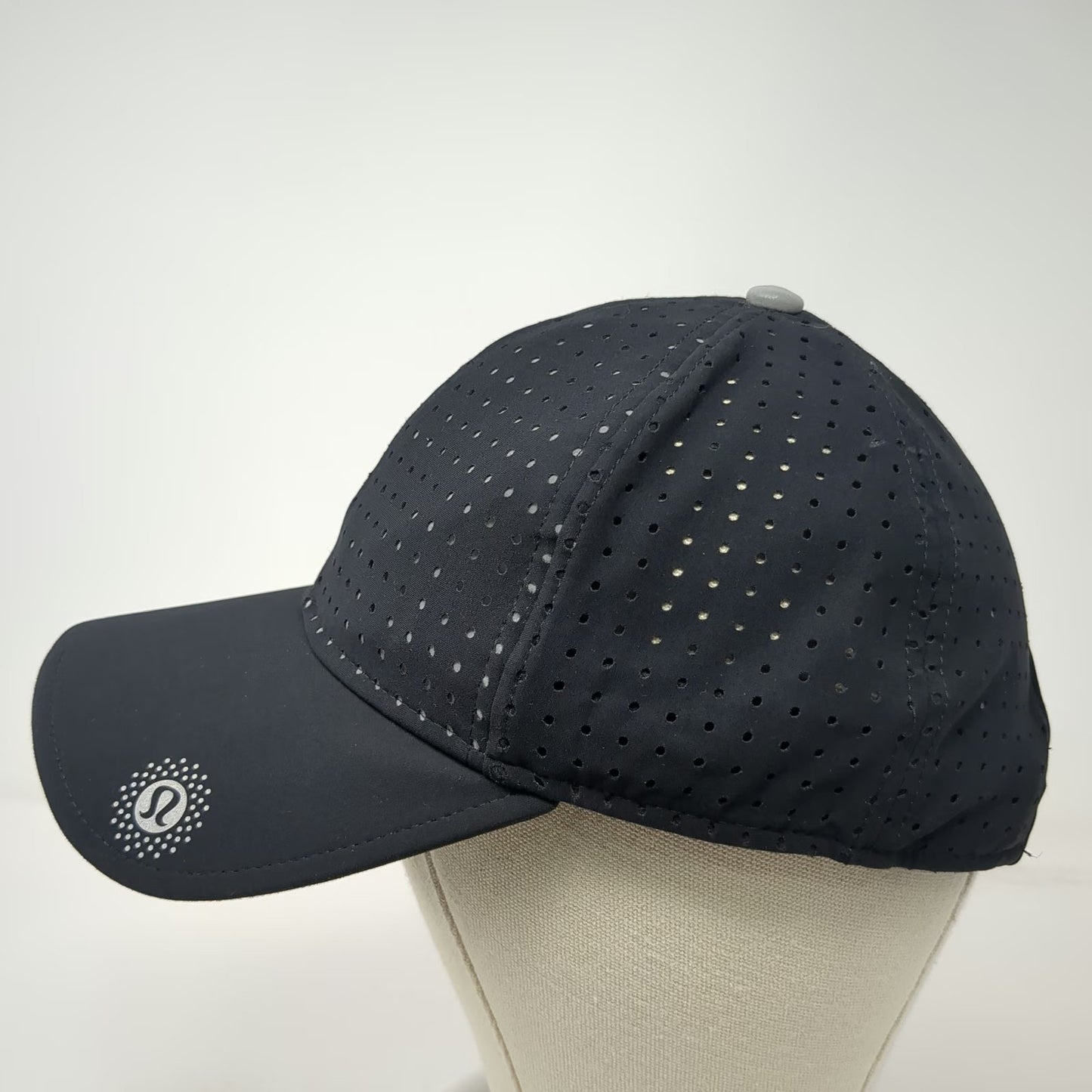 Lululemon Baseball Cap Black One Size Perforated SeaWheeze Reflective Runner Hat