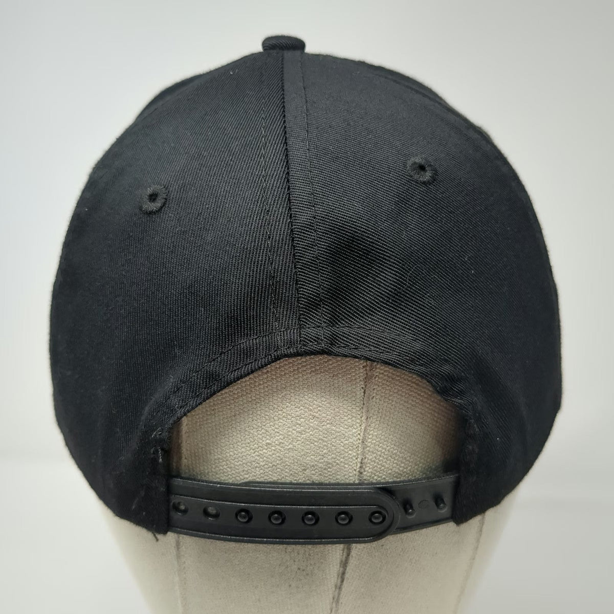 Anni Lyn Sportswear Snapback Hat Black One Size Rose Embroidery Curved Brim