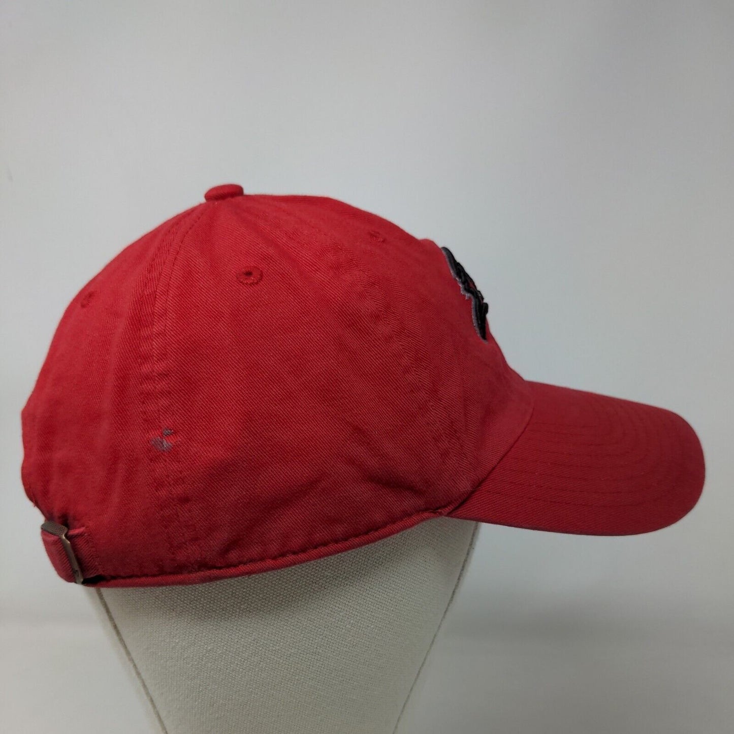 '47 Brand Men's Slideback Hat Red OSFA Tampa Bay Buccaneers Embroidered Logo