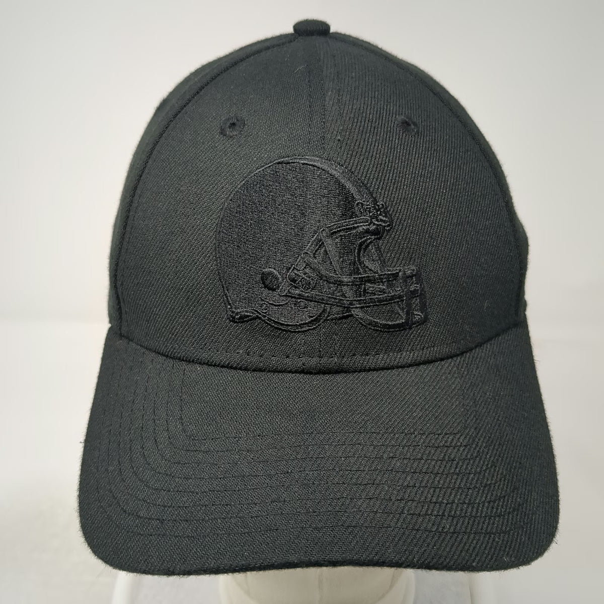 Cleveland Browns NFL New Era Hat Black M Tonal Logo Stretch Fit 39THIRTY Curved