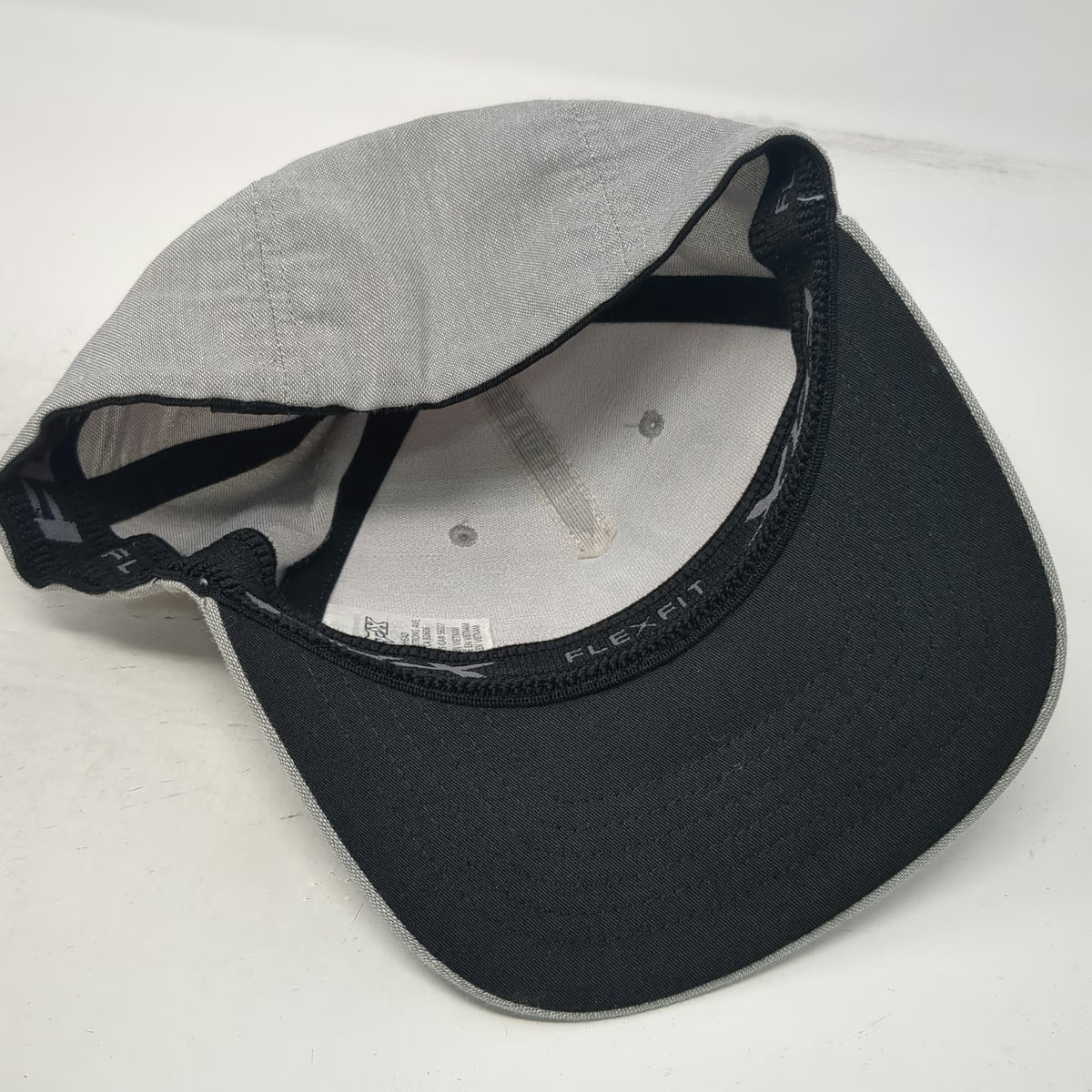 Fox 5 Panel Gray M Hat Blue Raised Logo Flexfit Fitted Curved Brim