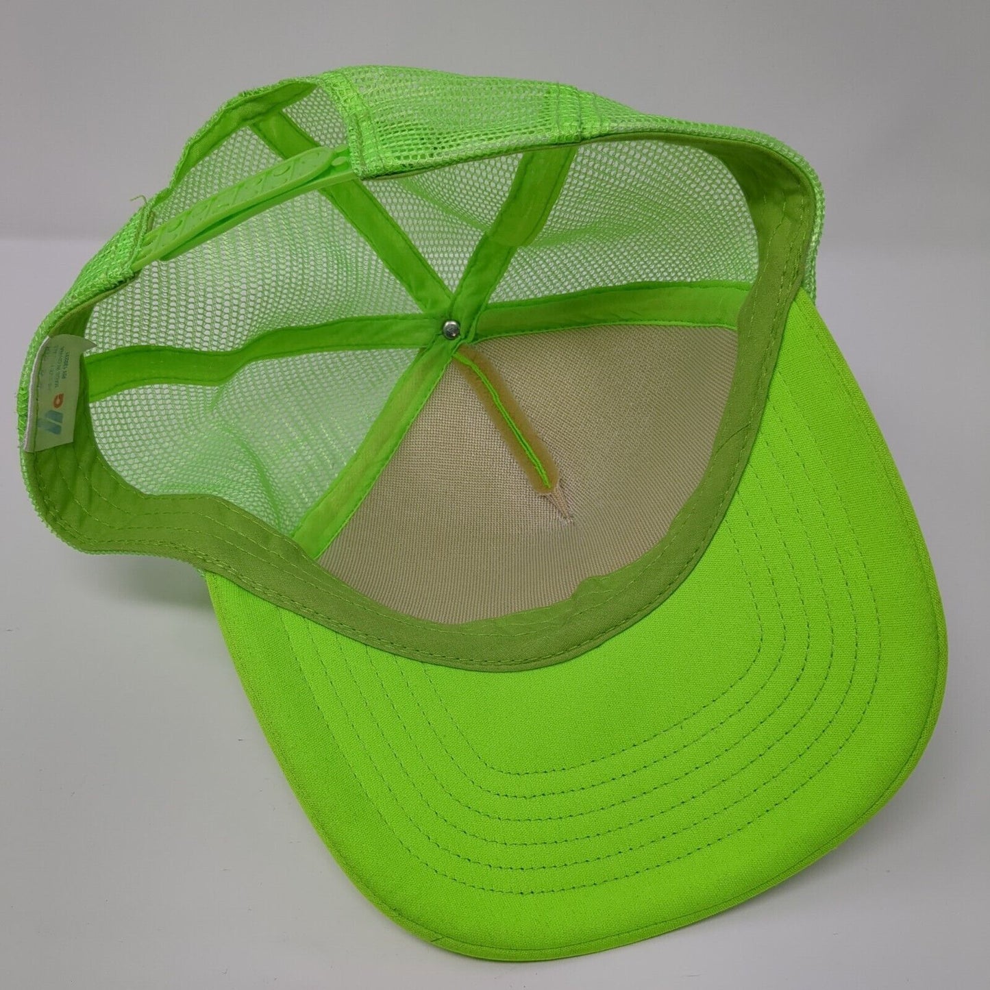 Live Hi Snapback Trucker Hat Green OSFA Adjustable Mesh Back 6 Panel Polyester