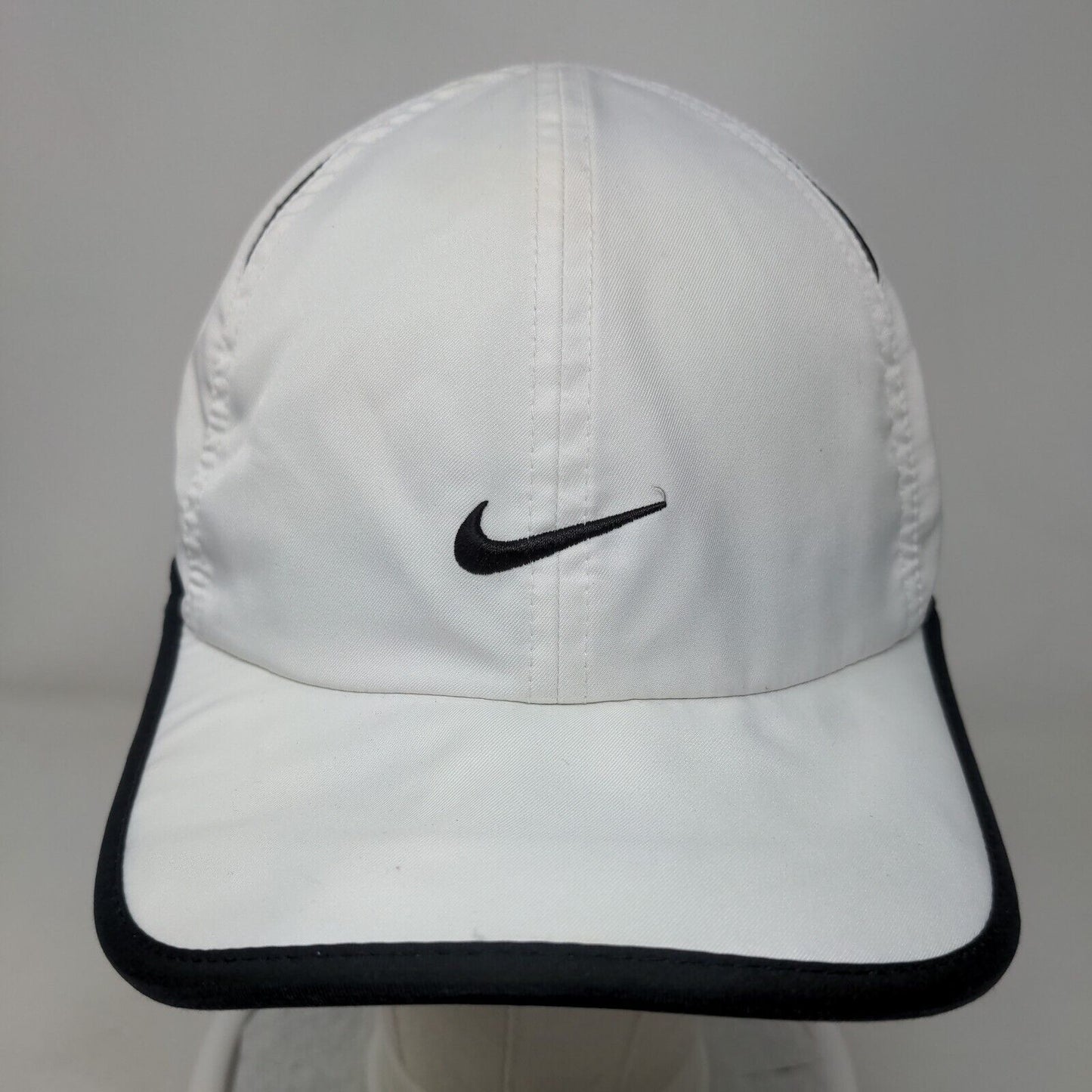 Nike Swoosh Strapback Hat White OSFM Adjustable Embroidered Featherlight Dri-Fit