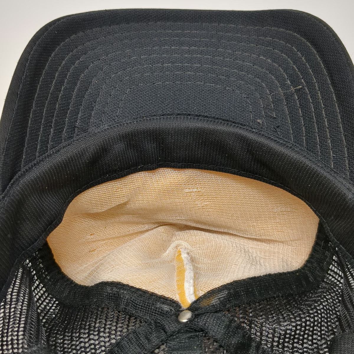 Youngan Trucker Hat Black White One Size Mesh Snapback Kendalls Monkey Bar Foam