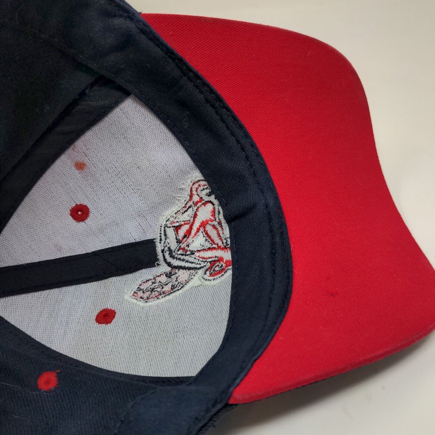 Fan Favorite Men's Strapback Hat Blue Red OSFA Embroidered Cleveland Indians