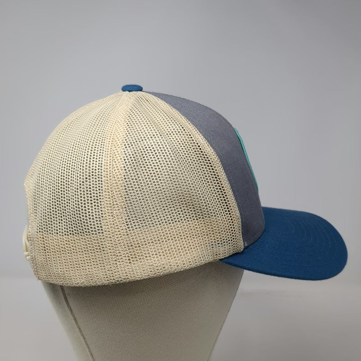 Pacific Headwear Gray Trucker Hat One Size Saltwater Born Siesta Key Shell Mesh