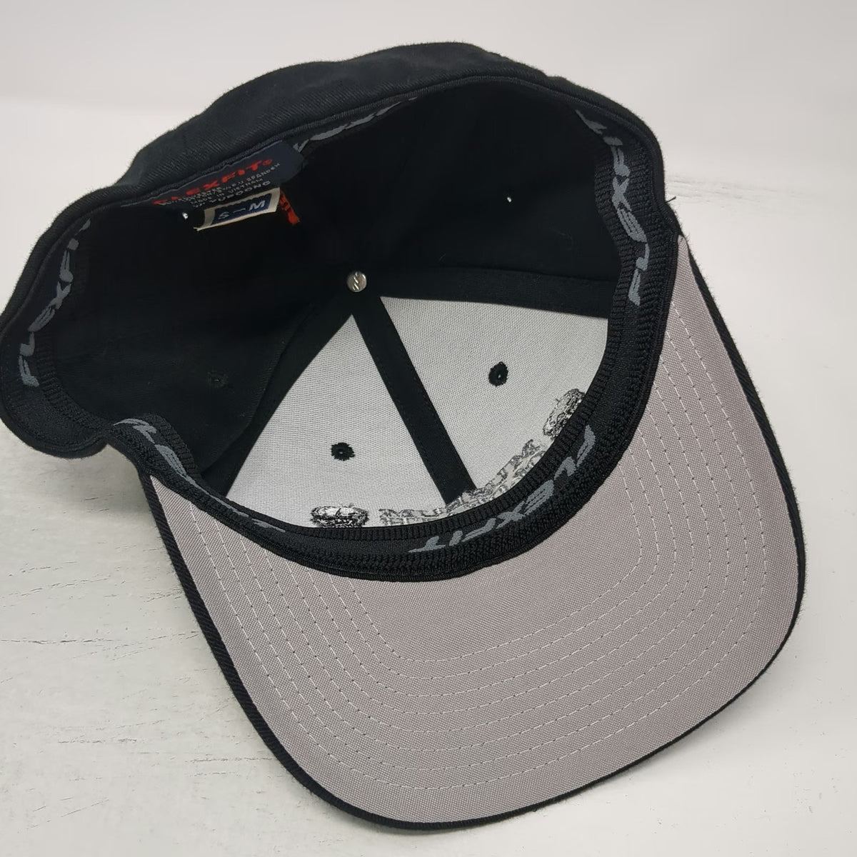 Flexfit Baseball Cap Black M Museum of Death Skulls Elastic Fitted Spandex Hat