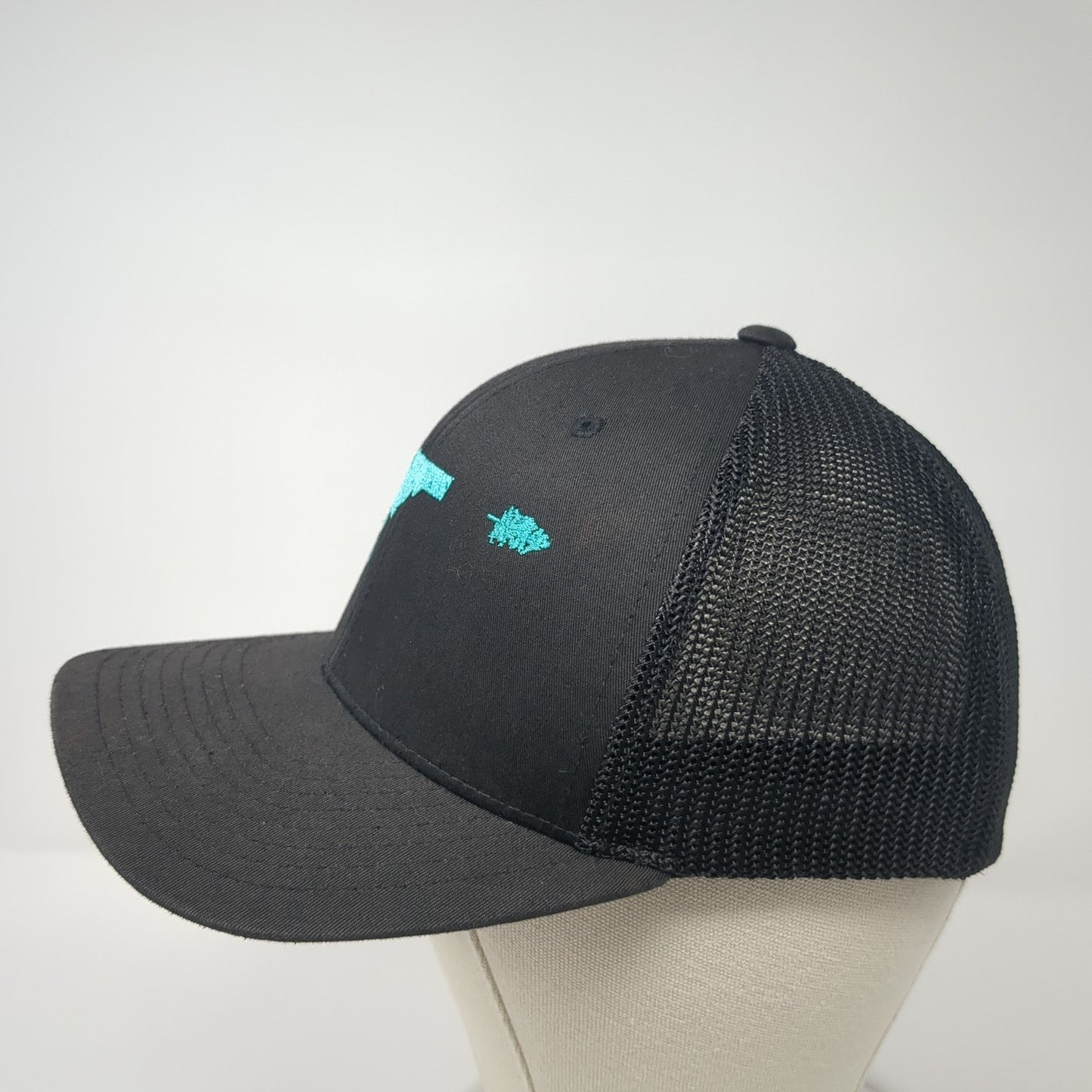 Idaho Gun Fitted Mesh Back Trucker Hat Black One Size Flexfit Yupoong