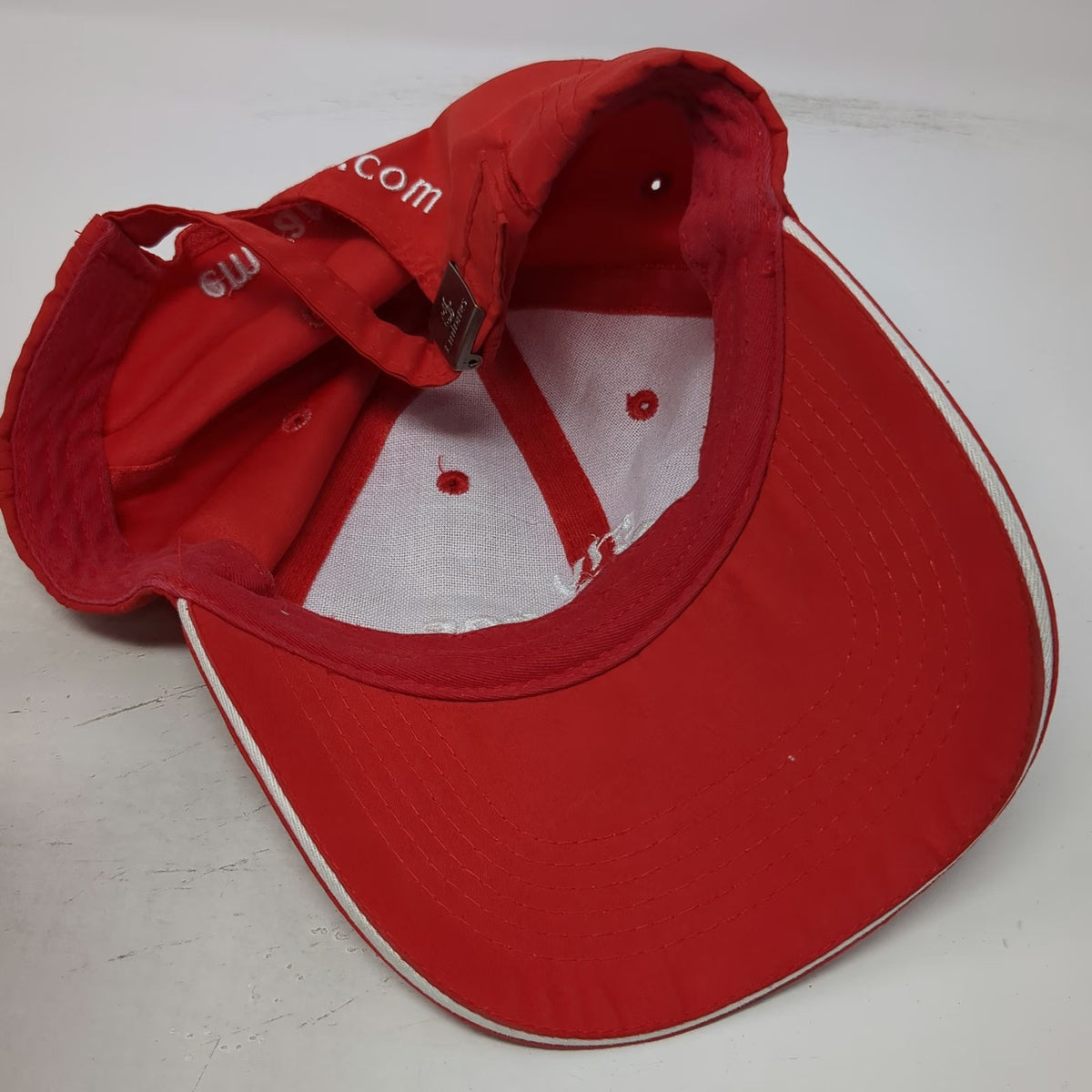 Emirates Fly Logo Baseball Cap Red One Size Adjustable Slideback Buckle Hat