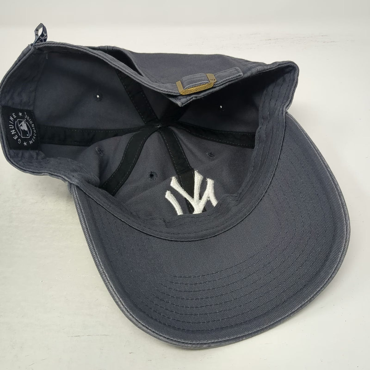 New York Yankees MLB '47 Baseball Cap Gray One Size Curved Brim Slideback Logo