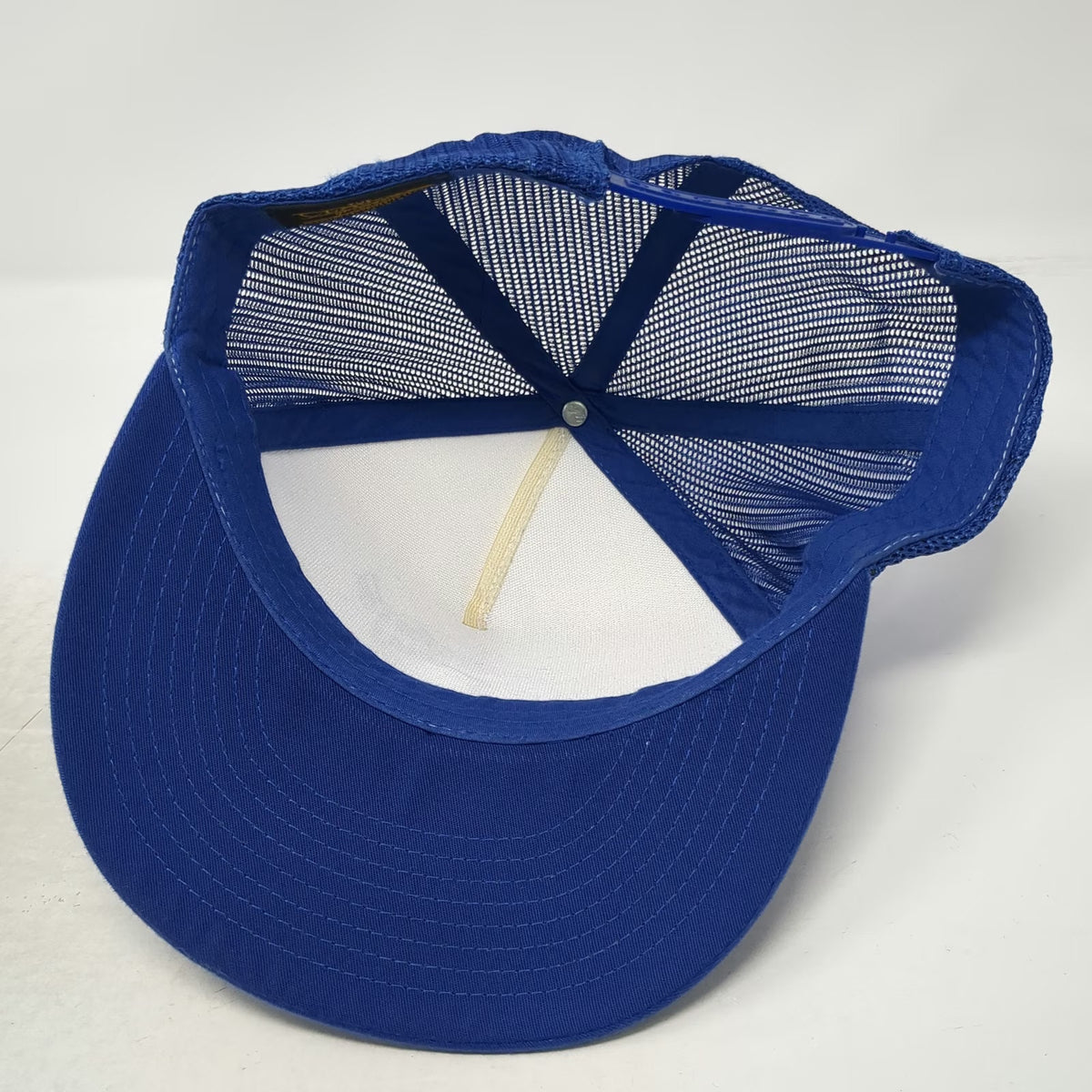Yupoong Trucker Hat Blue One Size Flying Pie Pizzaria Whirled Famous Pizza Mesh
