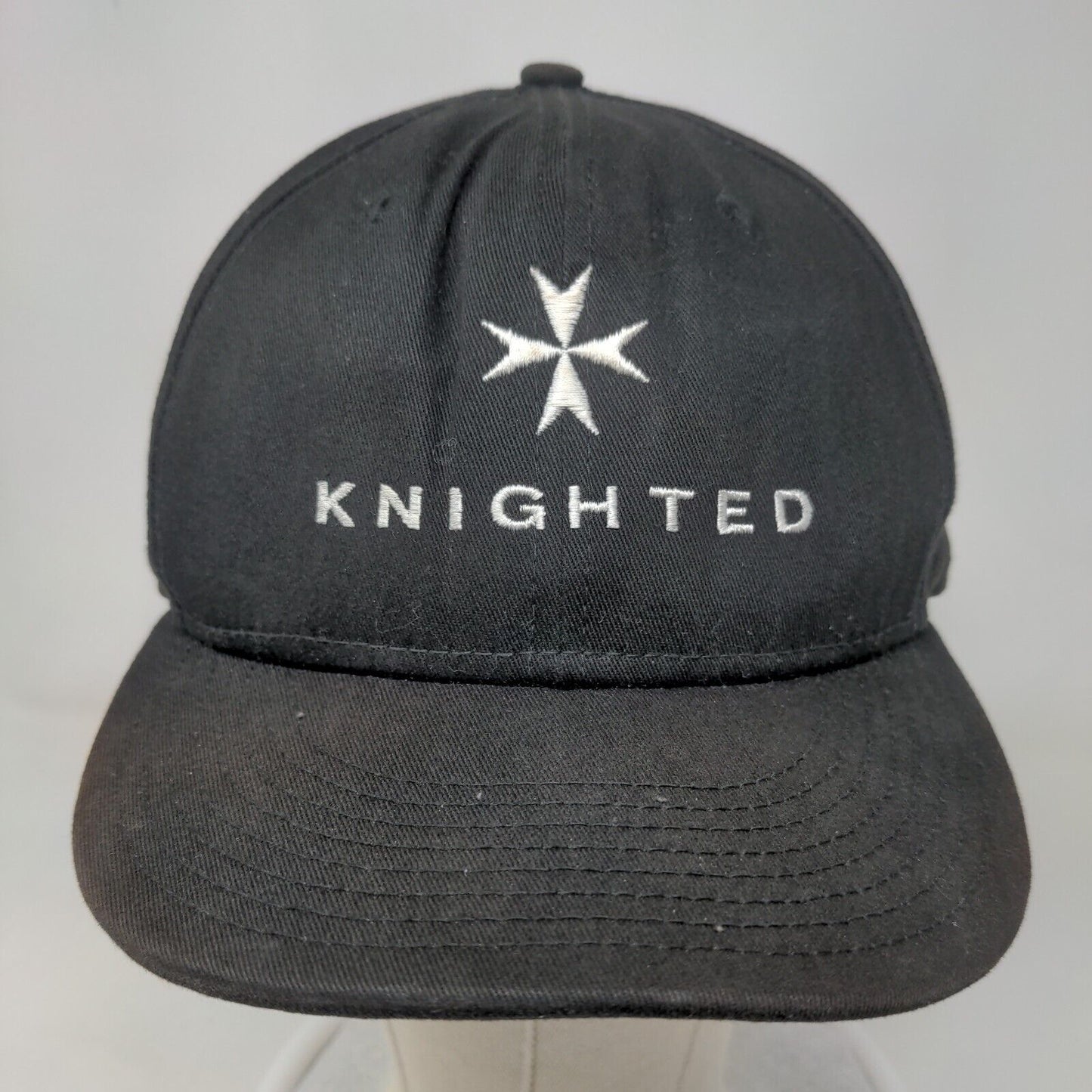 Knighted Snapback Hat Black OSFM Embroidered Adjustable New Era 9Fifty