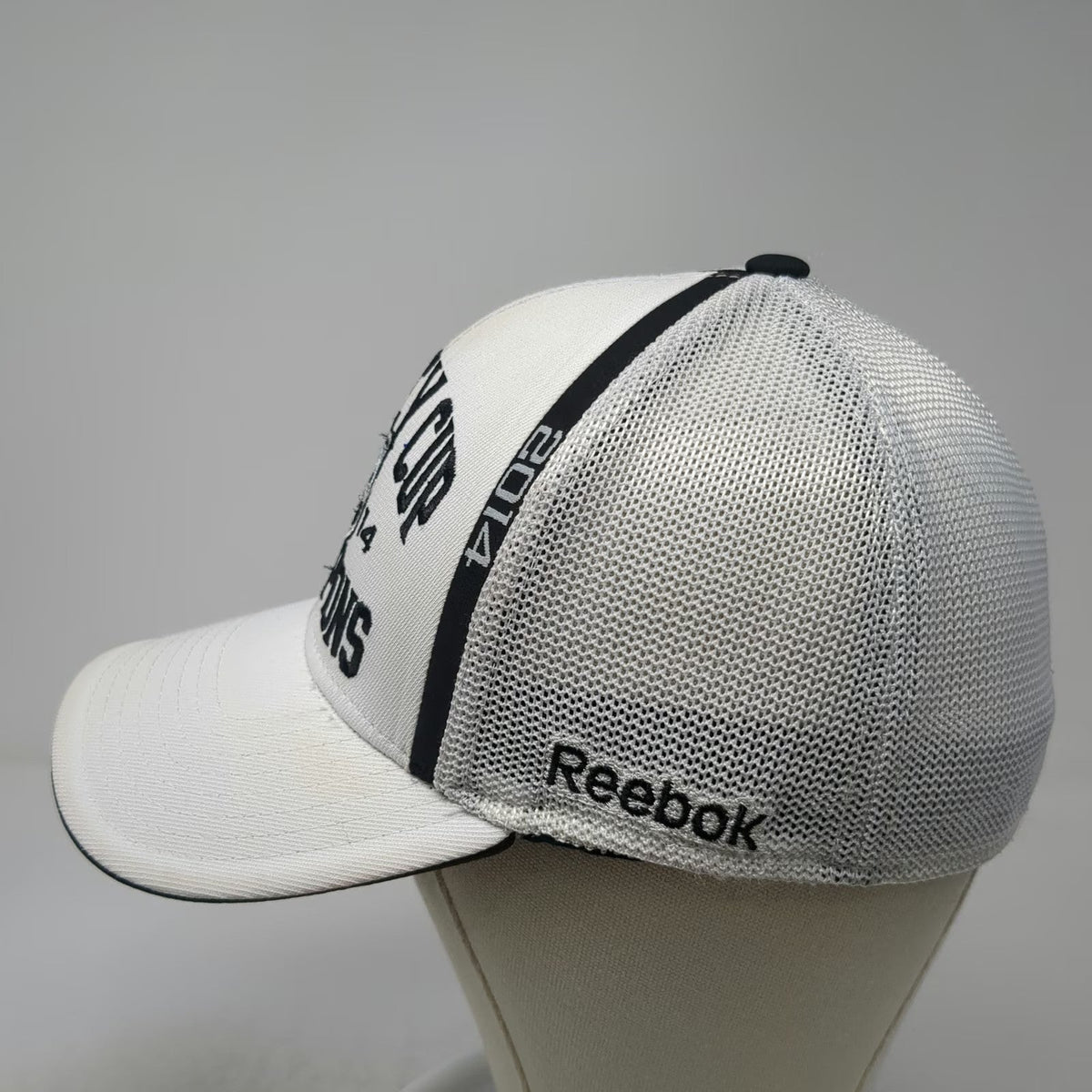 Reebok Los Angeles Kings NHL Hat White XL Mesh 2012 2014 Stanley Cup Champions
