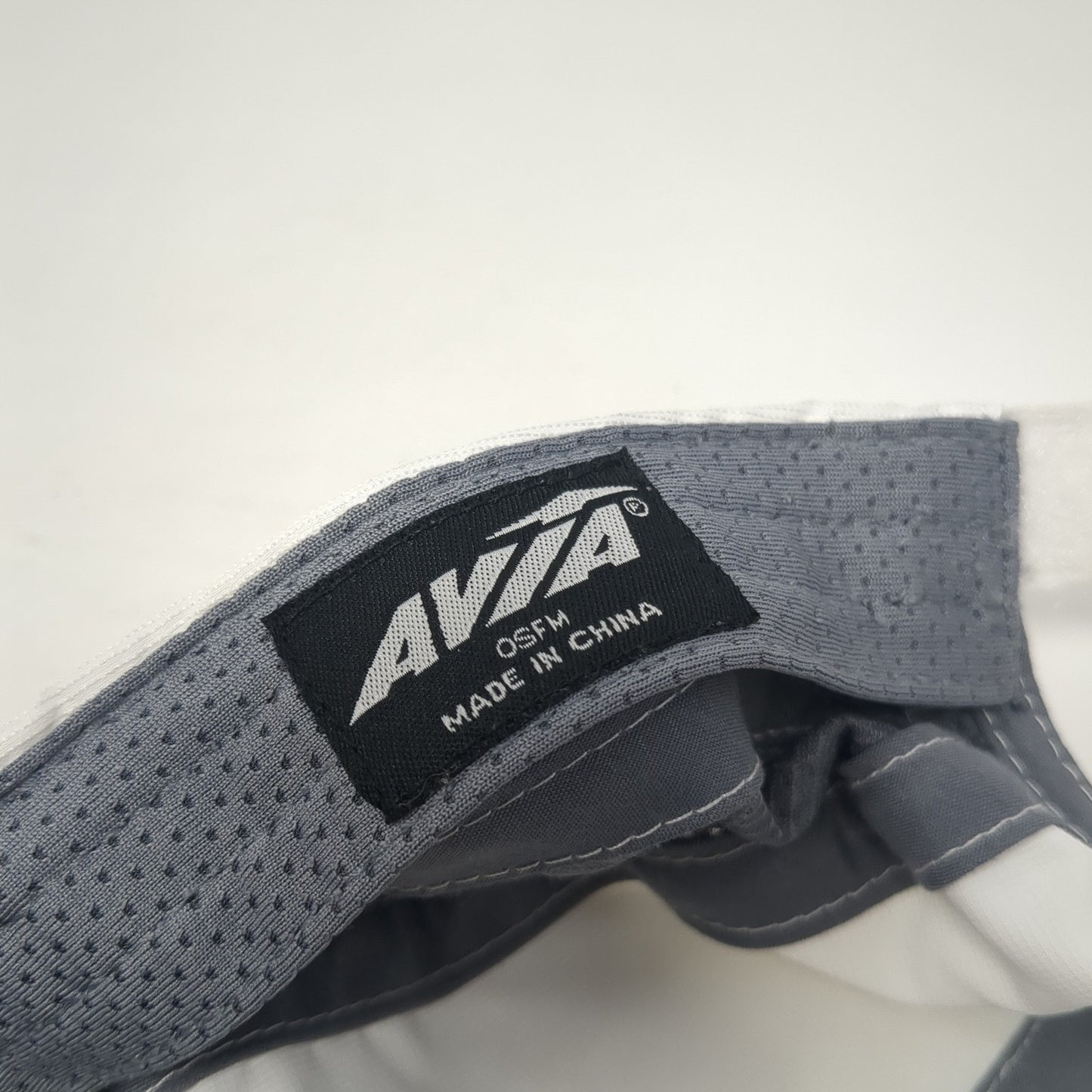 Avia Strapback 5 Panel Cap White One Size Adjustable Lightweight Embroidered