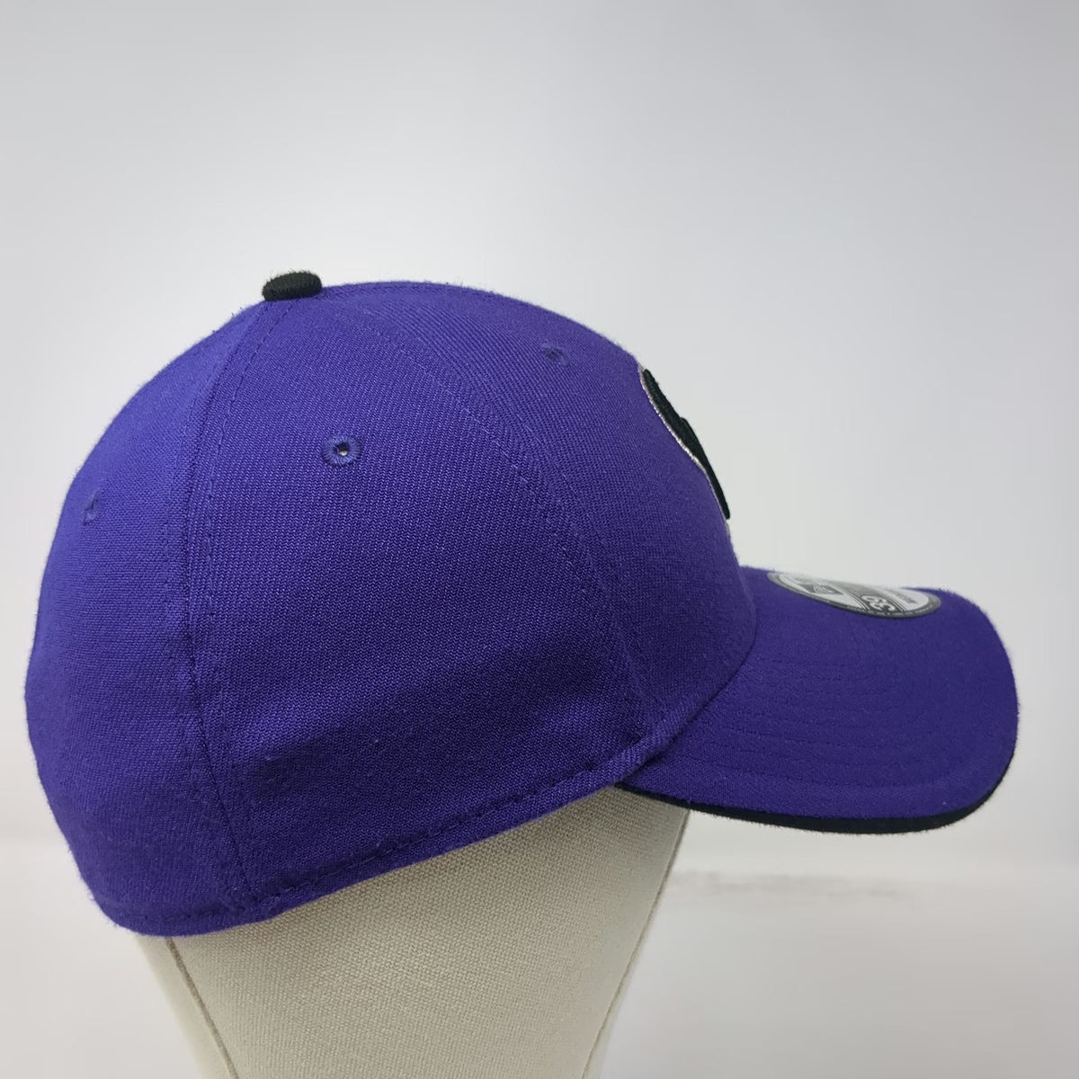 Colorado Rockies MLB New Era Baseball Cap Purple L 39THIRTY Stretch Fit Curved
