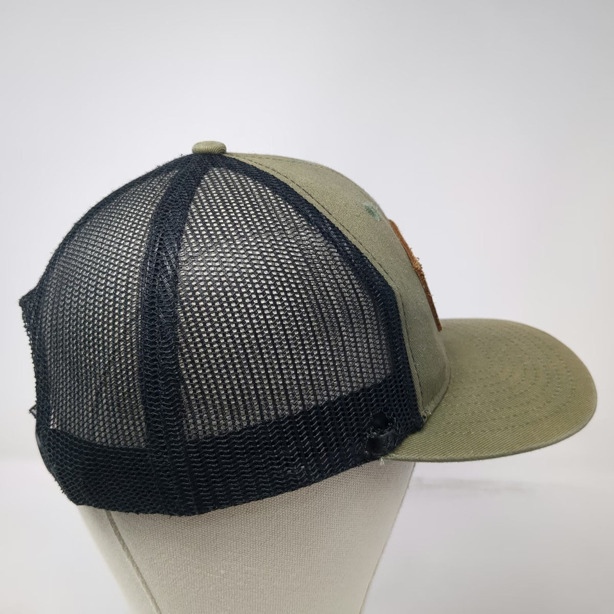onX Hunt Green Trucker Hat One Size Black Mesh Snapback Leather Patch Topo Print