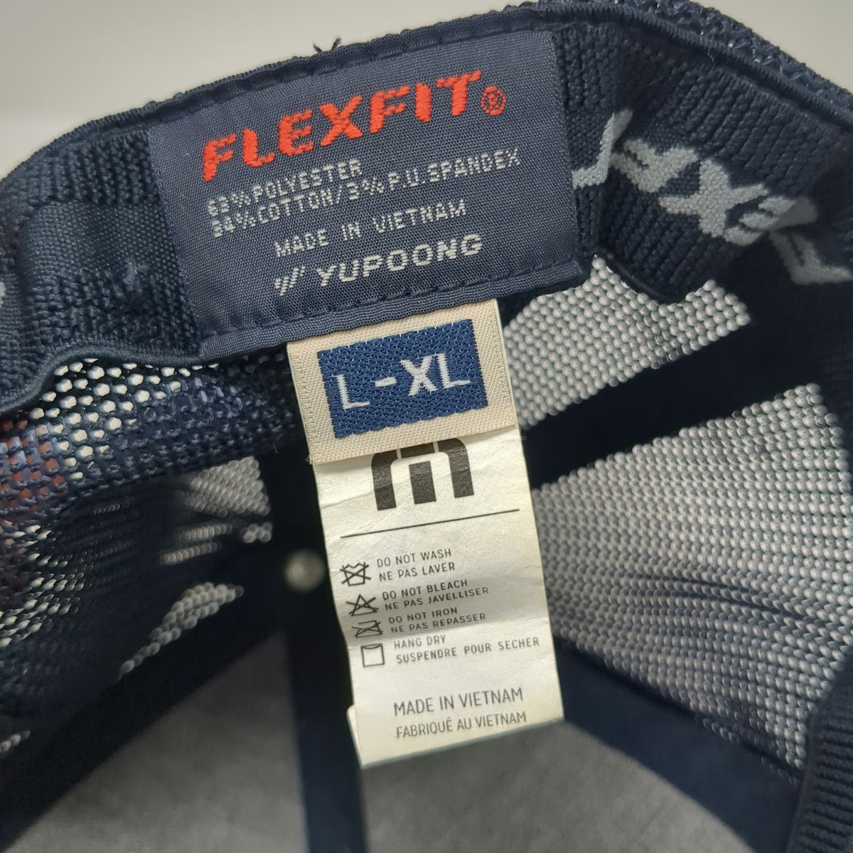TravisMathew Baseball Cap Blue XL Mesh Back Flexfit Logo Patch Structured Hat