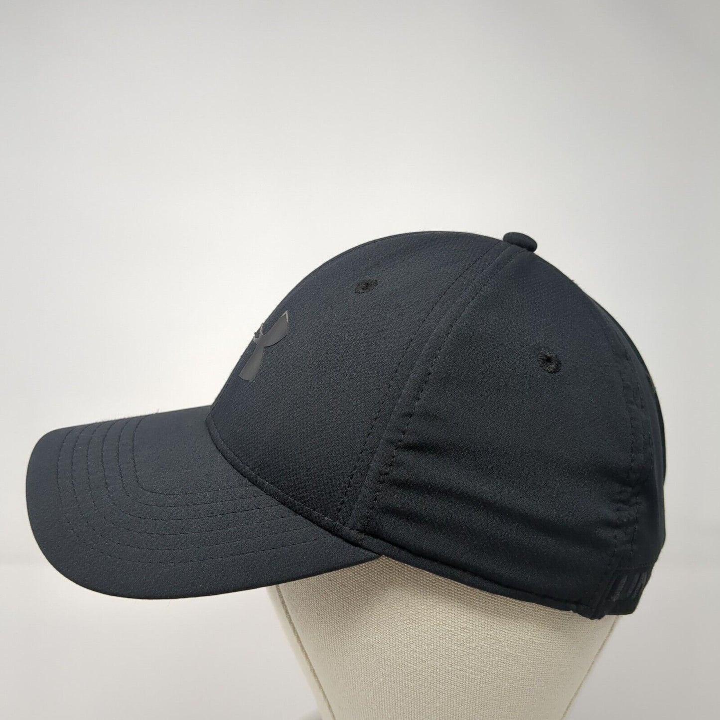 Under Armour Logo Fitted Hat Black Medium/Large Stretch Vent Holes