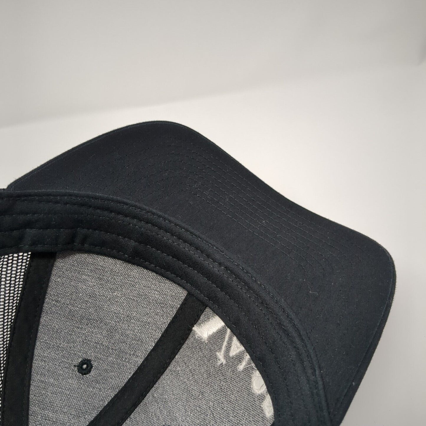 Valor Trailers Snapback Trucker Hat Black M/L Adjustable Mesh Back Richardson