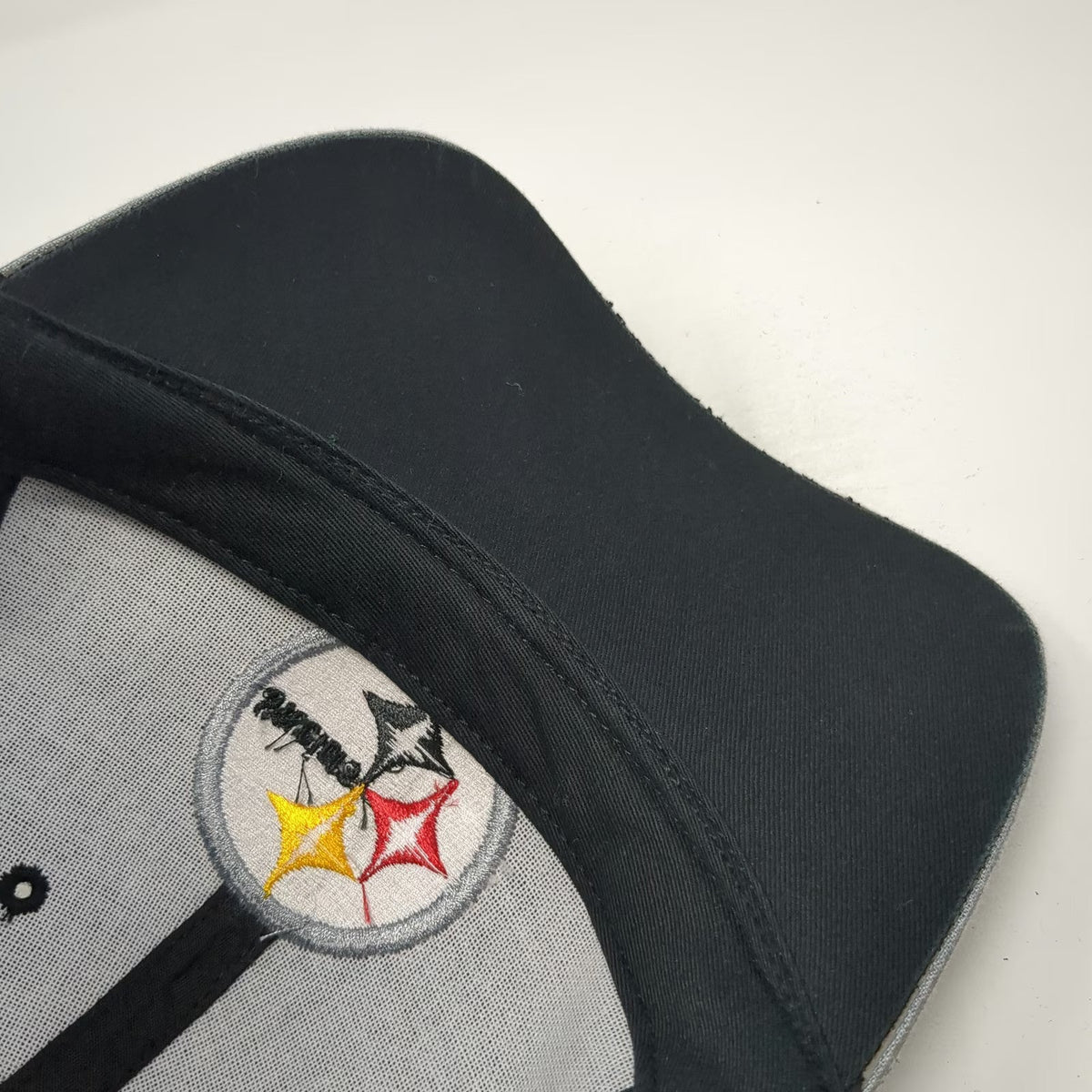 Pittsburgh Steelers NFL Team Apparel Black One Size Hat Cap Piping Carbon Fiber