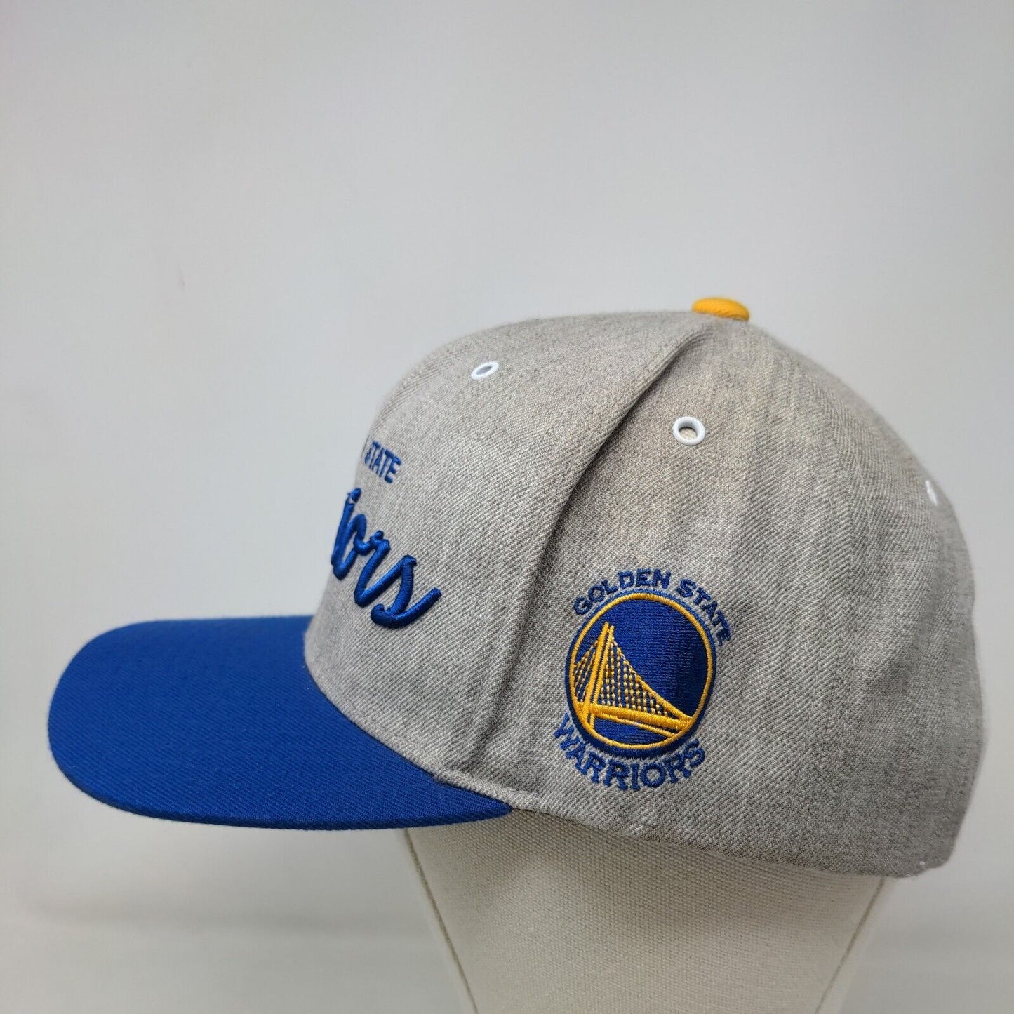 Mitchell & Ness Men's Snapback Hat Gray Embroidered Golden State Warriors Logo