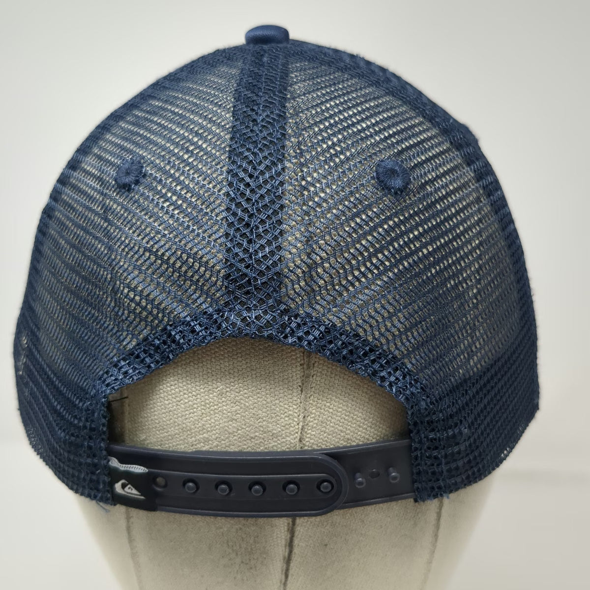Quiksilver Trucker Hat Blue One Size Striped Mountain Wave Logo Mesh Snapback