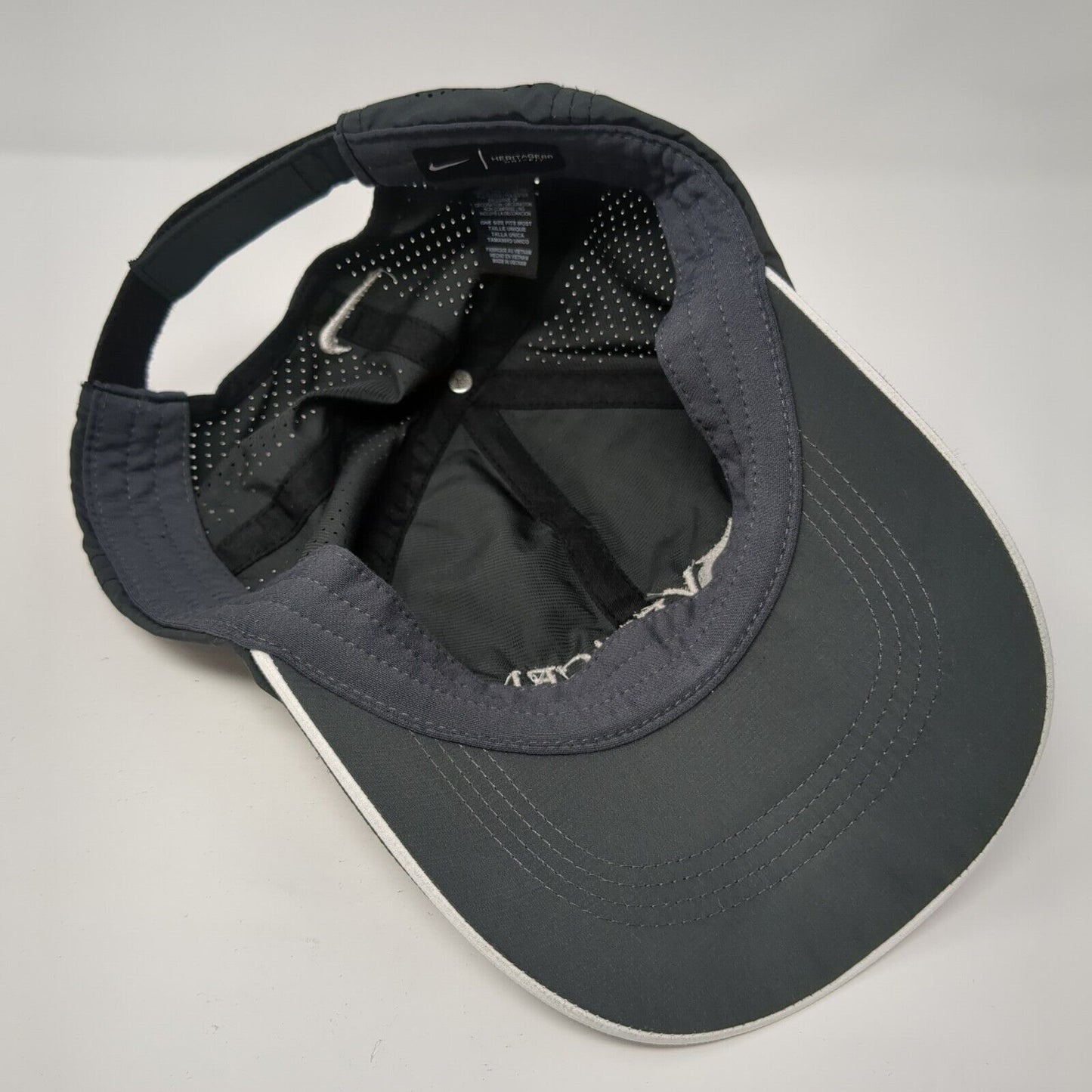 Vericel Strapback Hat Black OS Adjustable Embroidered Swoosh Heritage86 Nike
