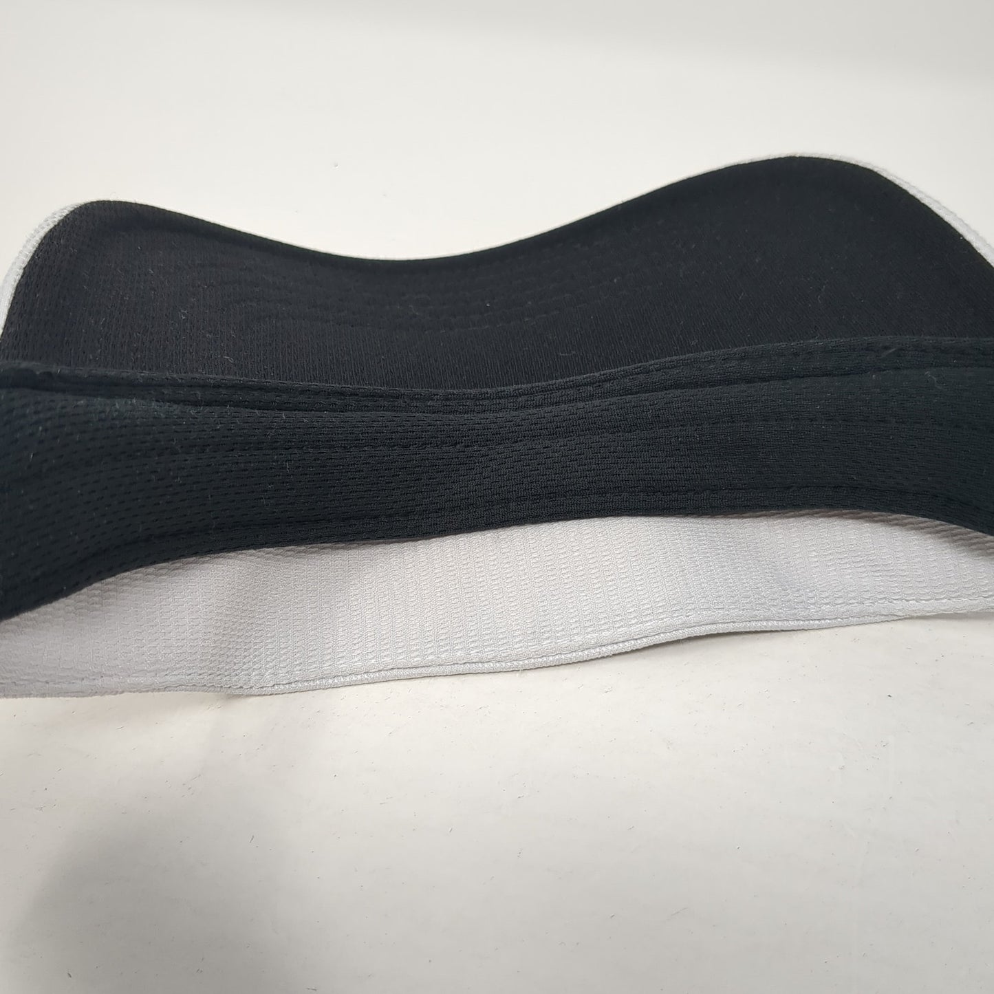 Callaway Strapback Sun Visor Hat White One Size Adjustable Strap Lightweight