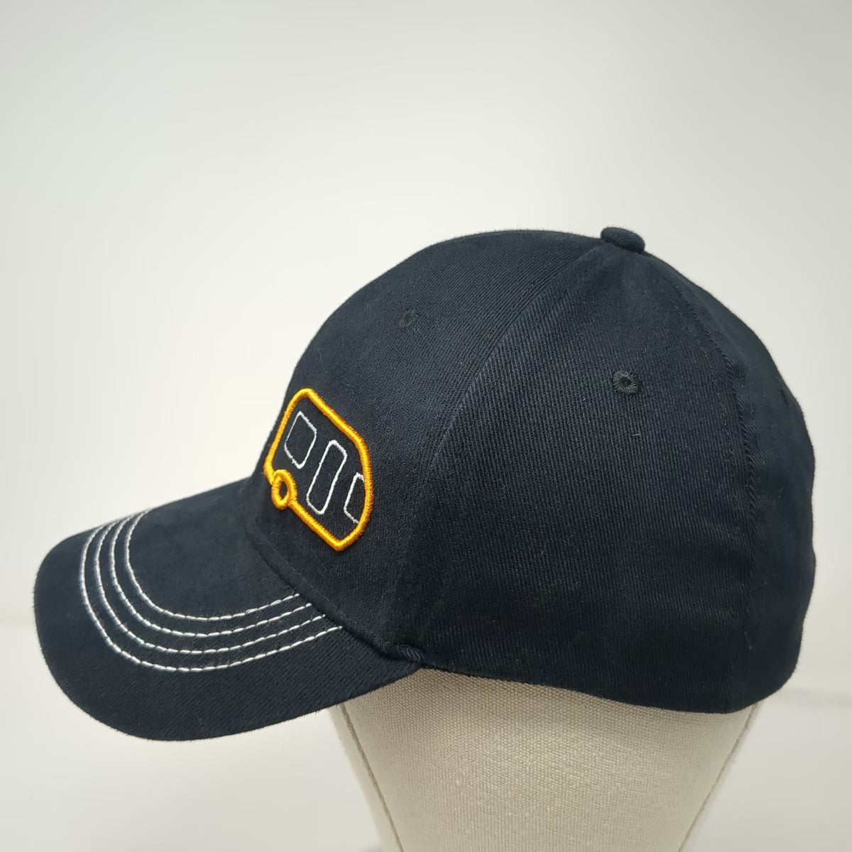 Freeform Caps Airstream Baseball Cap Black M Stretch Fit Camper Embroidery Hat