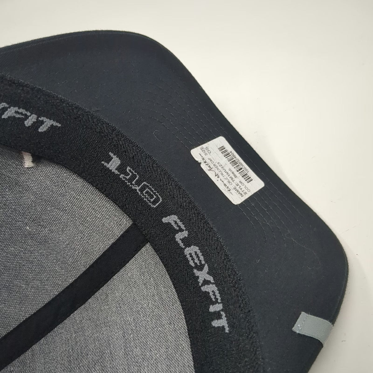 TravisMathew Trucker Hat Black One Size Mesh Snapback Flexfit 110 Curved Brim