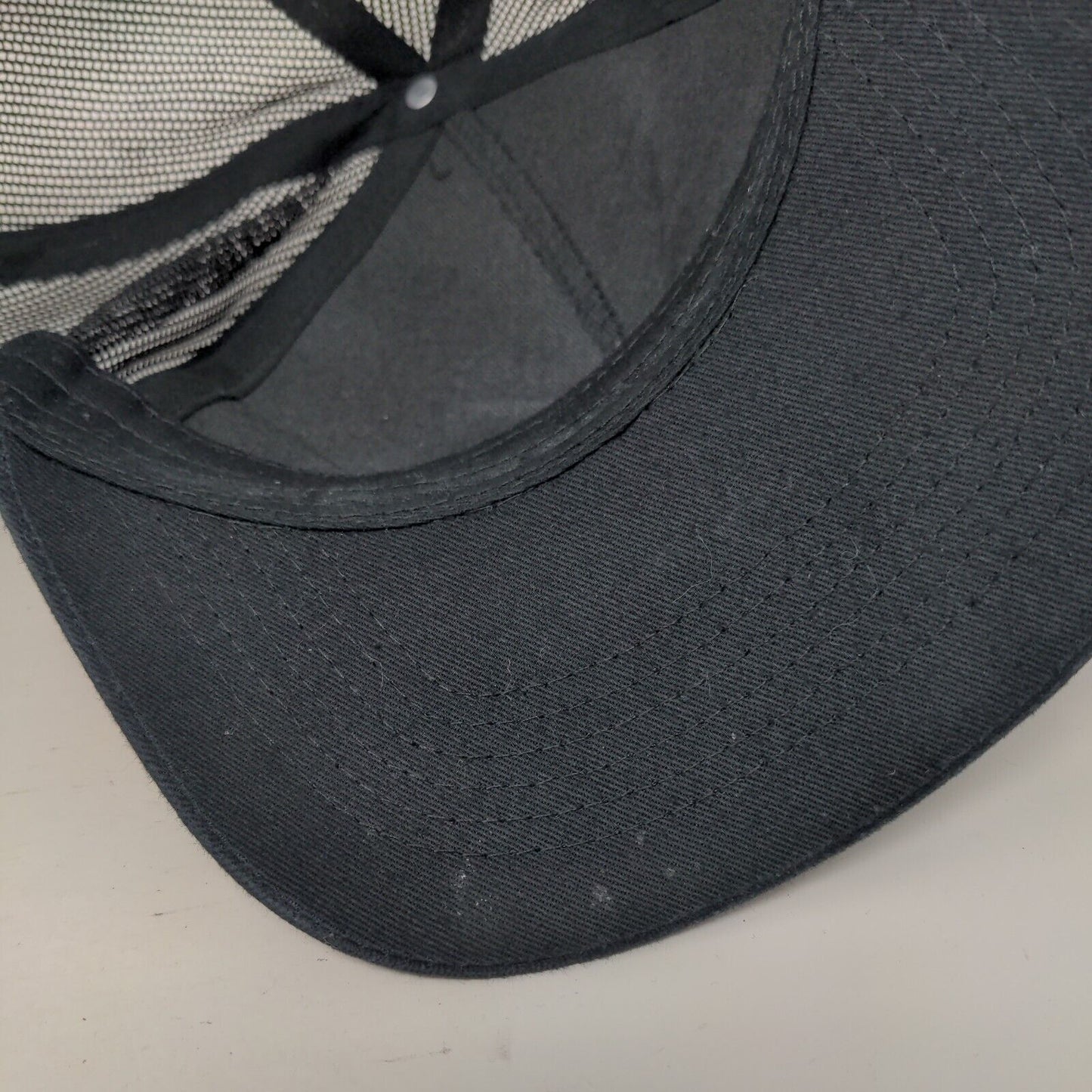 Bass Pro Shops Snapback Trucker Hat Black OSFM Adjustable Mesh Back Gone Fishing