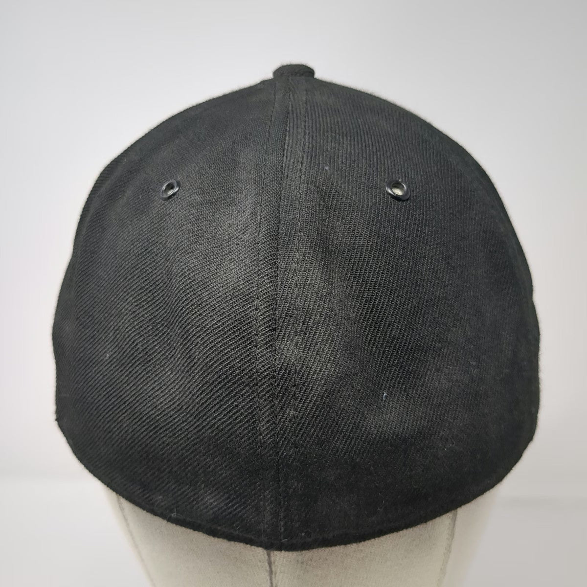New Era Las Vegas Raiders NFL Black Cap M Metal Shield Logo Fitted Hat