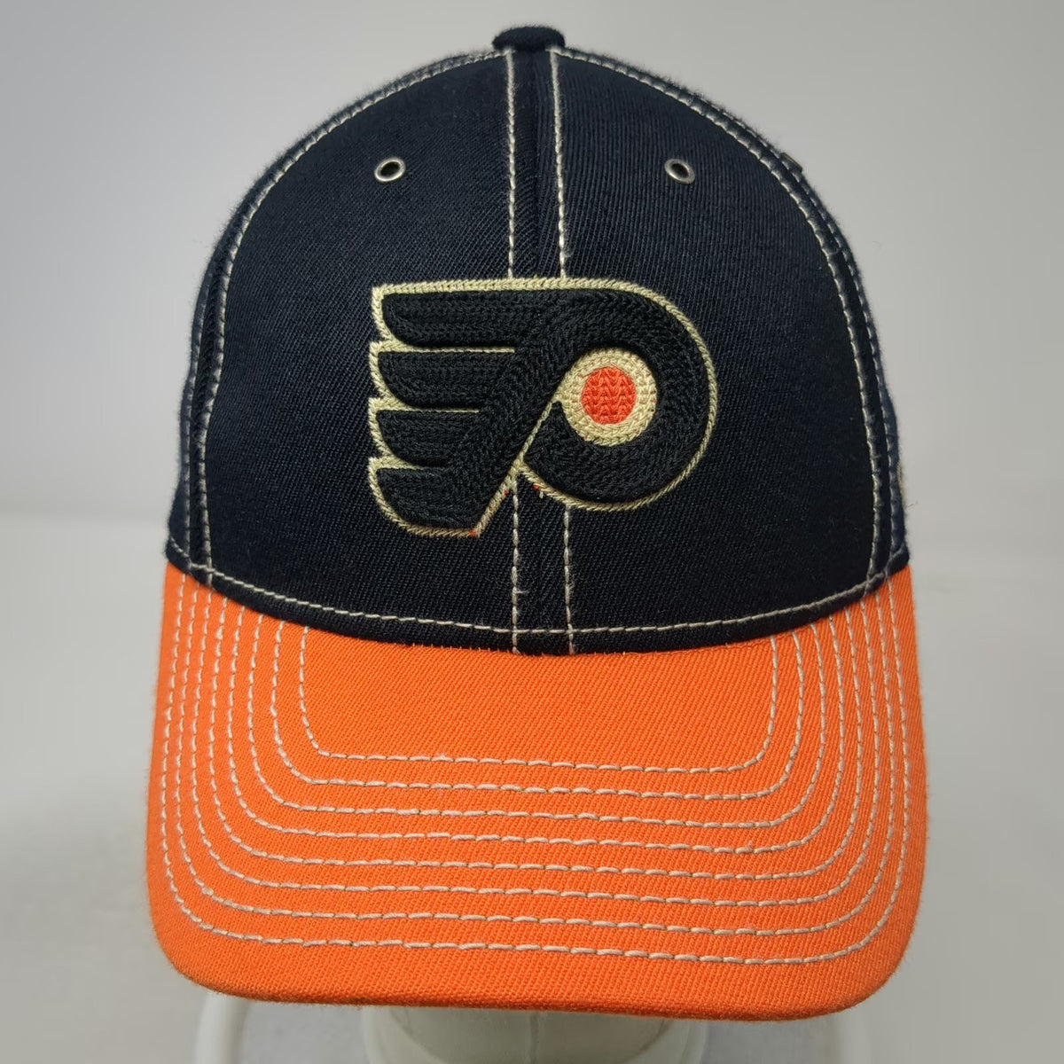 Reebok Philadelphia Flyers NHL Cap Black Orange M Winter Classic Contrast Stitch