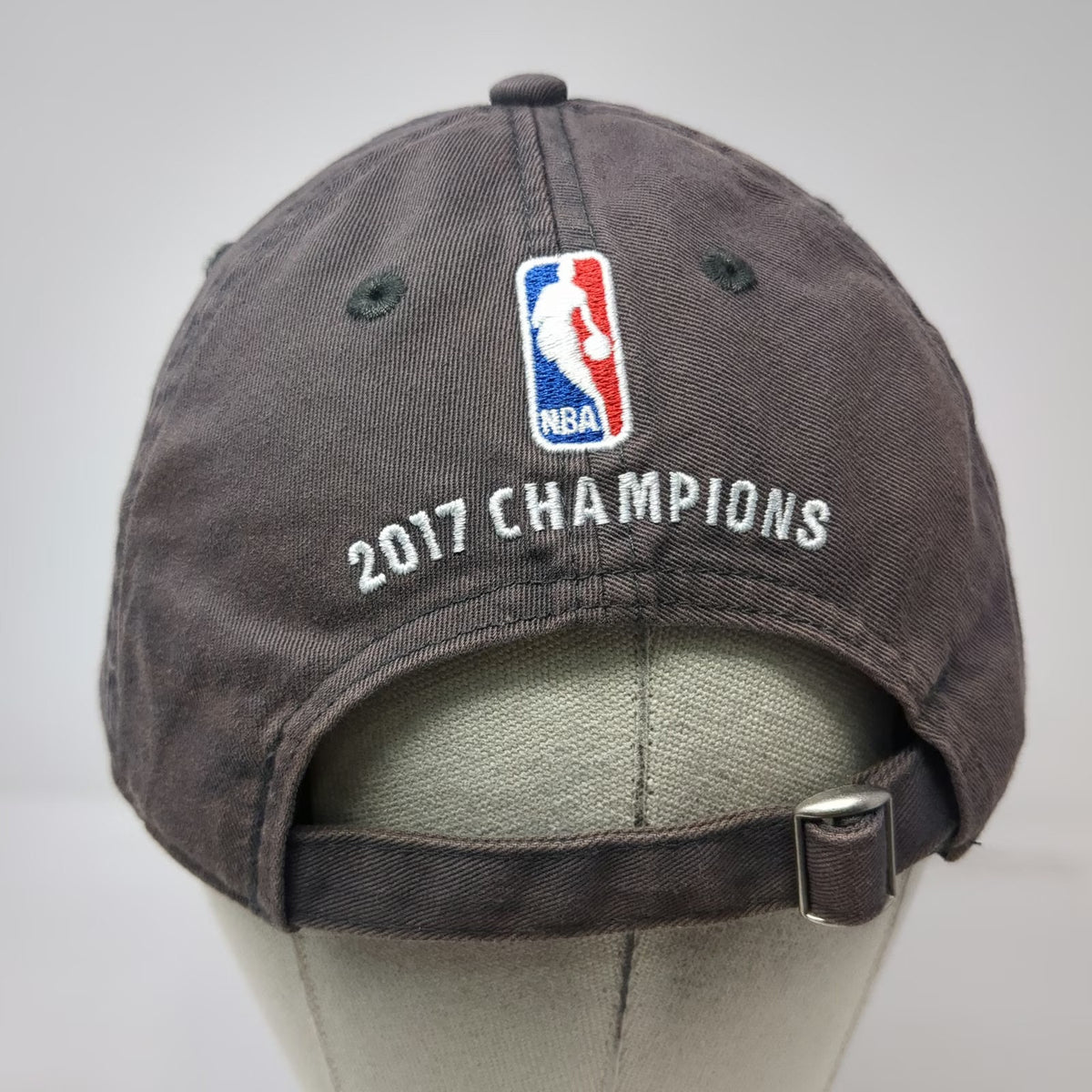 Adidas Golden State Warriors NBA 2017 Champions 5X Gray One Size Cap Hat Strap
