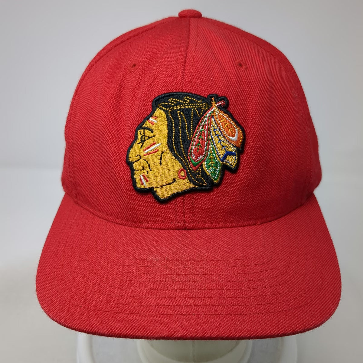 Chicago Blackhawks NHL Mitchell & Ness Snapback Red Hat One Size Green Brim Wool