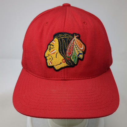 Chicago Blackhawks NHL Mitchell & Ness Snapback Red Hat One Size Green Brim Wool