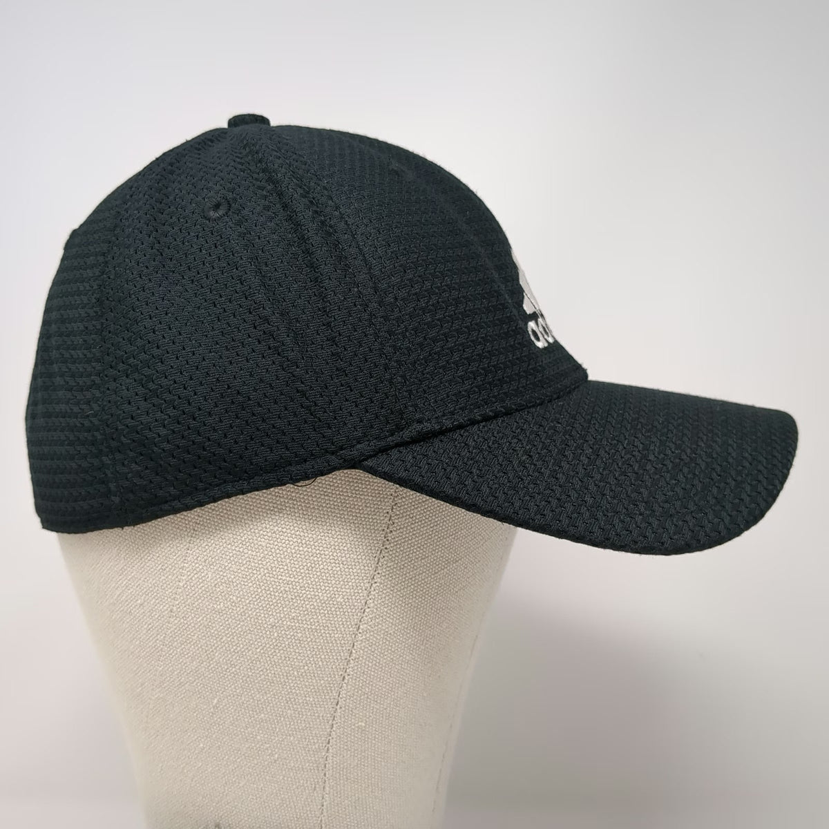 adidas Baseball Cap Black XL Stretch Fit Textured Mesh Performance Sport Hat