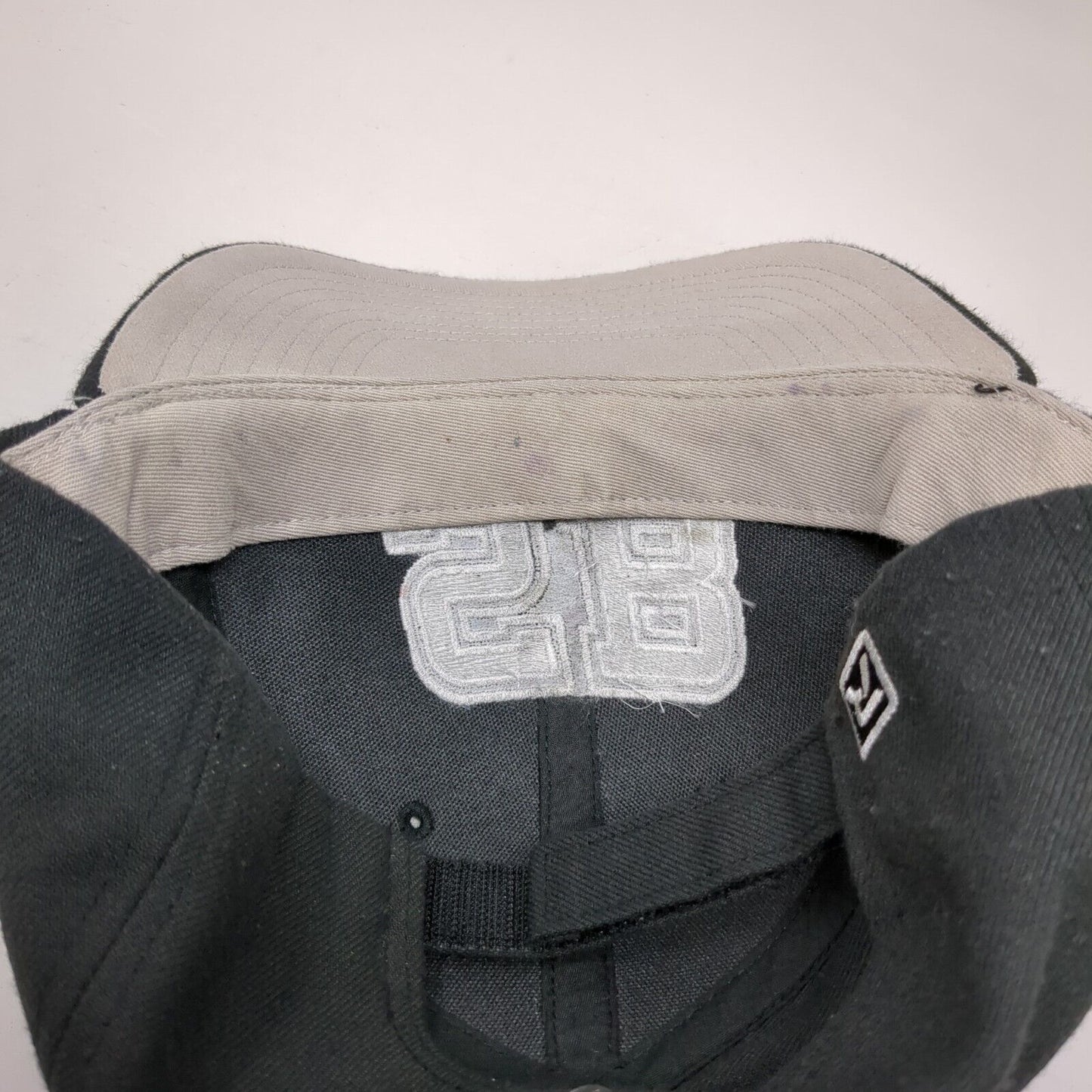 SB Strapback Hat Black Medium-Large Adjustable Embroidered Richardson
