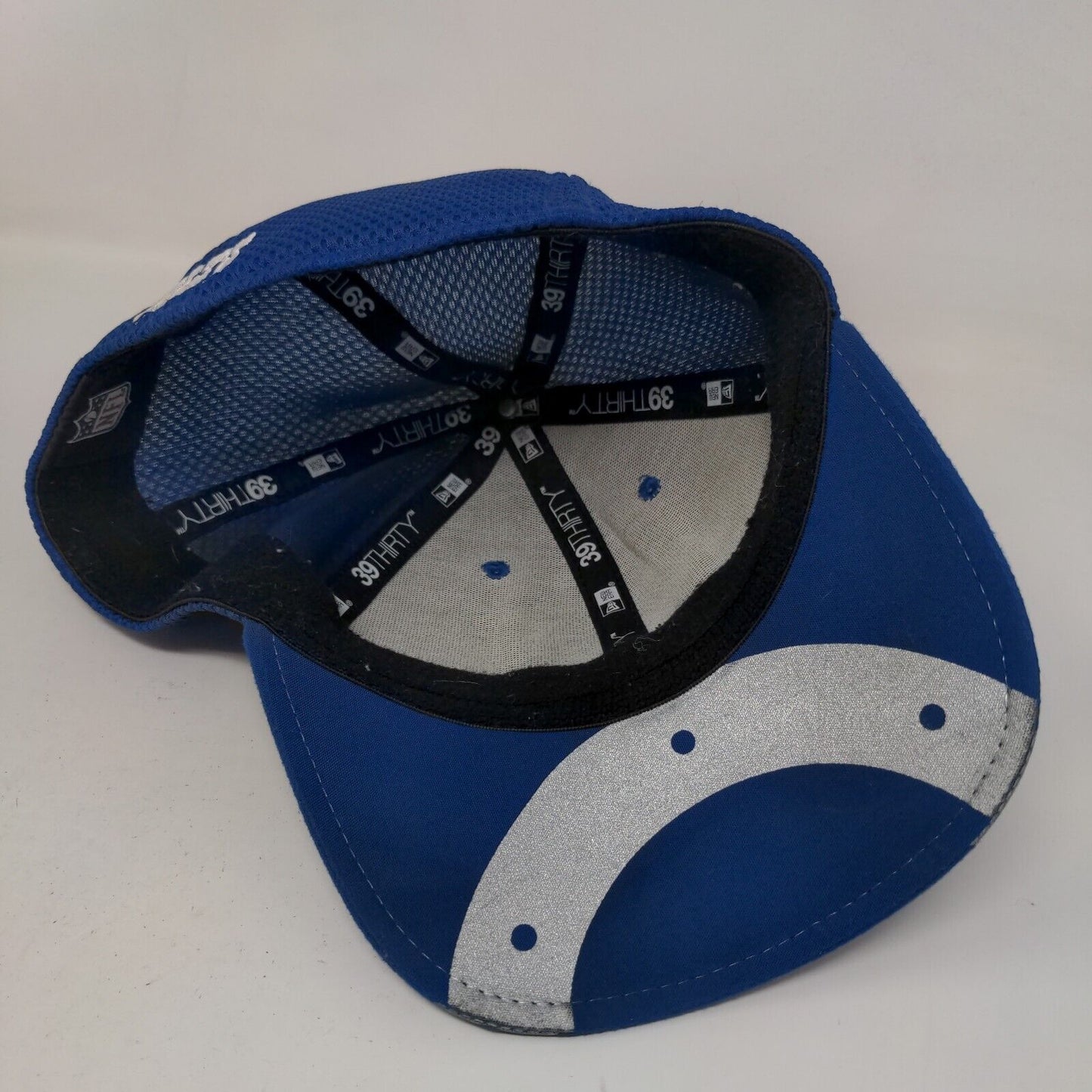 New Era Men's Fitted Hat Blue M-L Indianapolis Colts 39Thirty Metal Logo Signed
