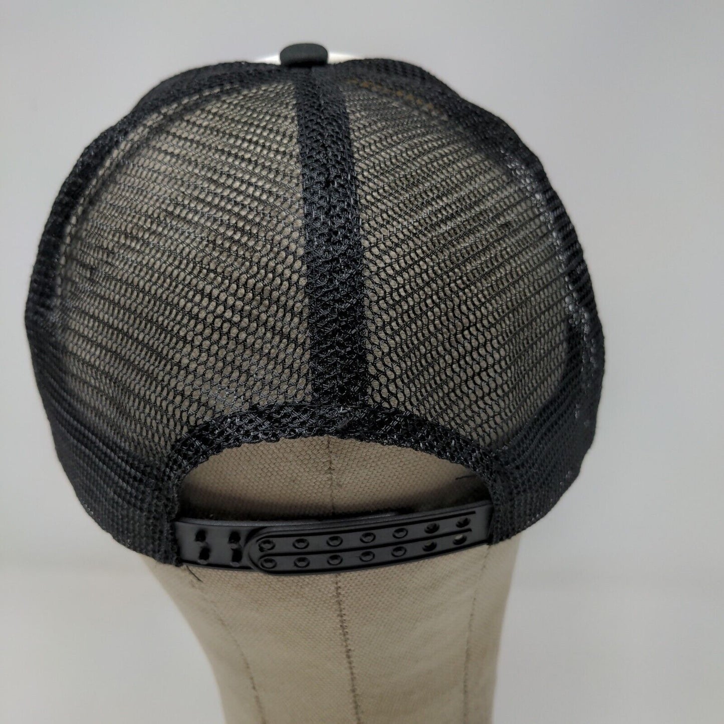 Cameo Men's Snapback Mesh Back Hat Black OSFA Graphic Spring Break Ying Yang