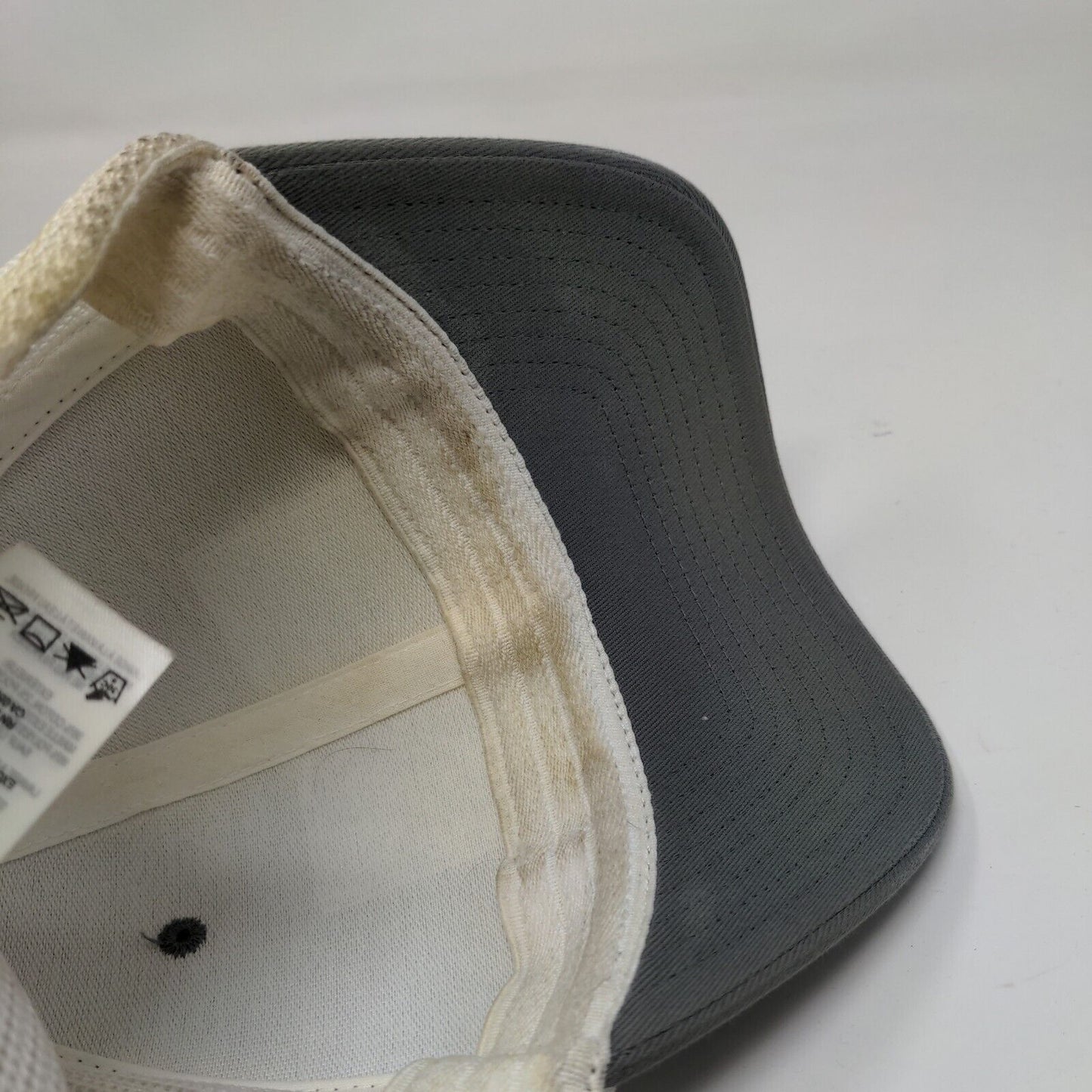 Columbia Fitted Mesh Back Hat Gray White Size S/M Embroidered Tree Flag Logo