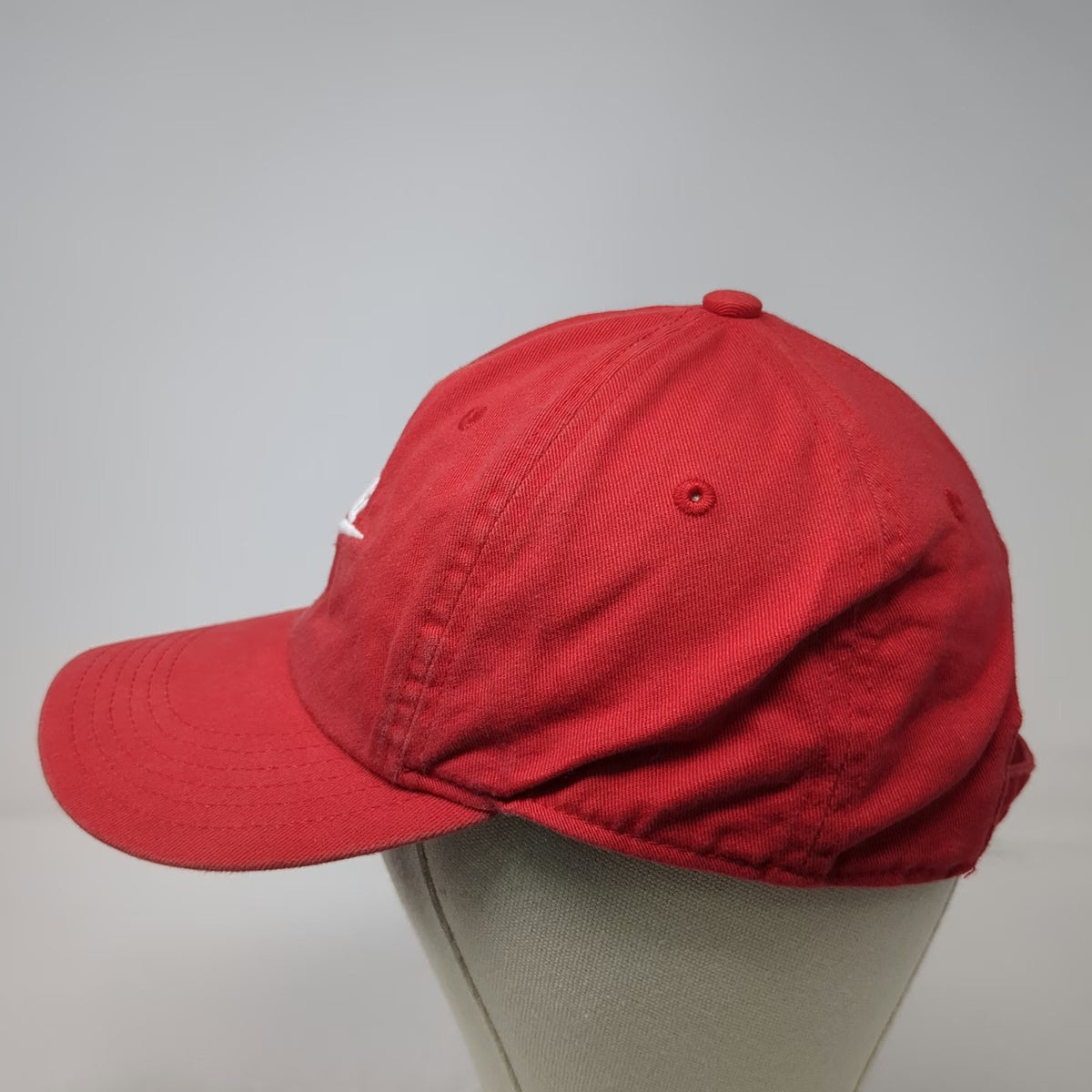 Nike Baseball Cap Red One Size Adjustable Slideback Embroidered Swoosh Logo Hat