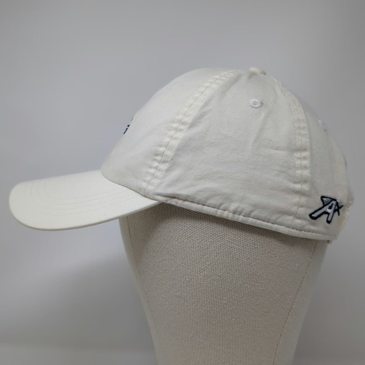 Ahead Royal St Kitts Golf Club Baseball Cap White One Size Lightweight Cotton