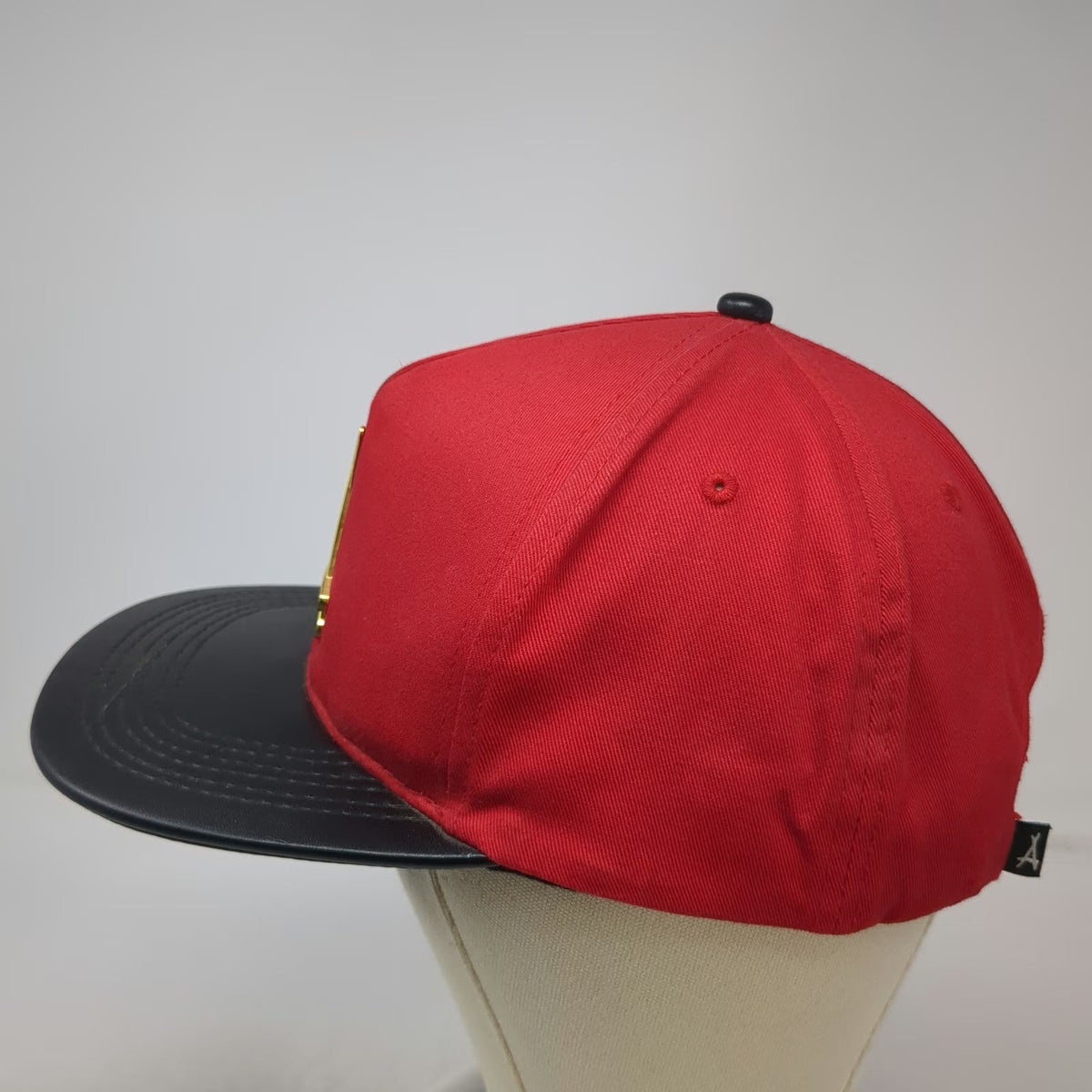 Alumni 5 Panel Red Hat One Size Watchband Strapback Metal Logo Black Flat Brim